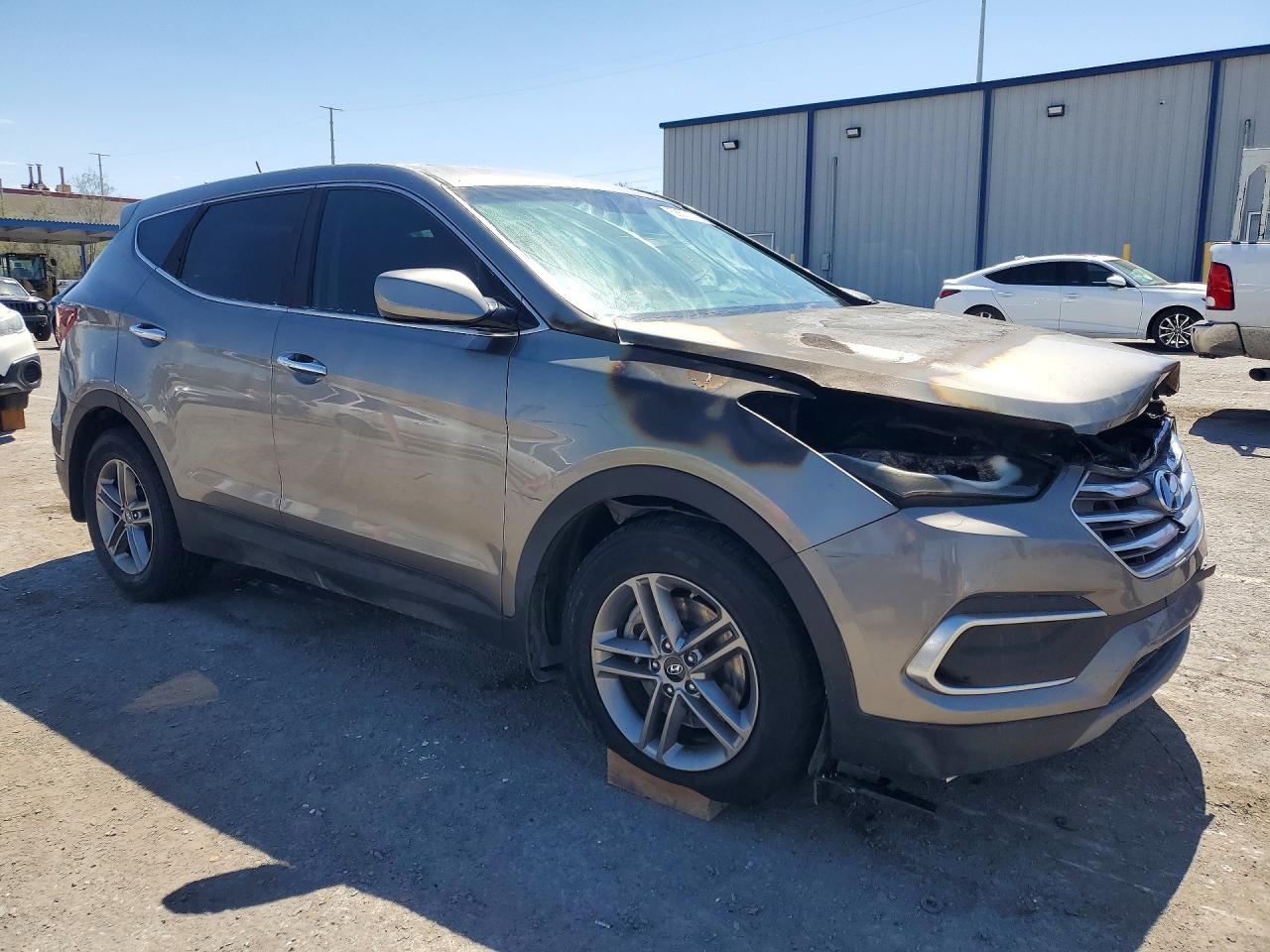 2018 Hyundai Santa Fe Sport 2.4l Gray vin: 5NMZT3LB7JH098829