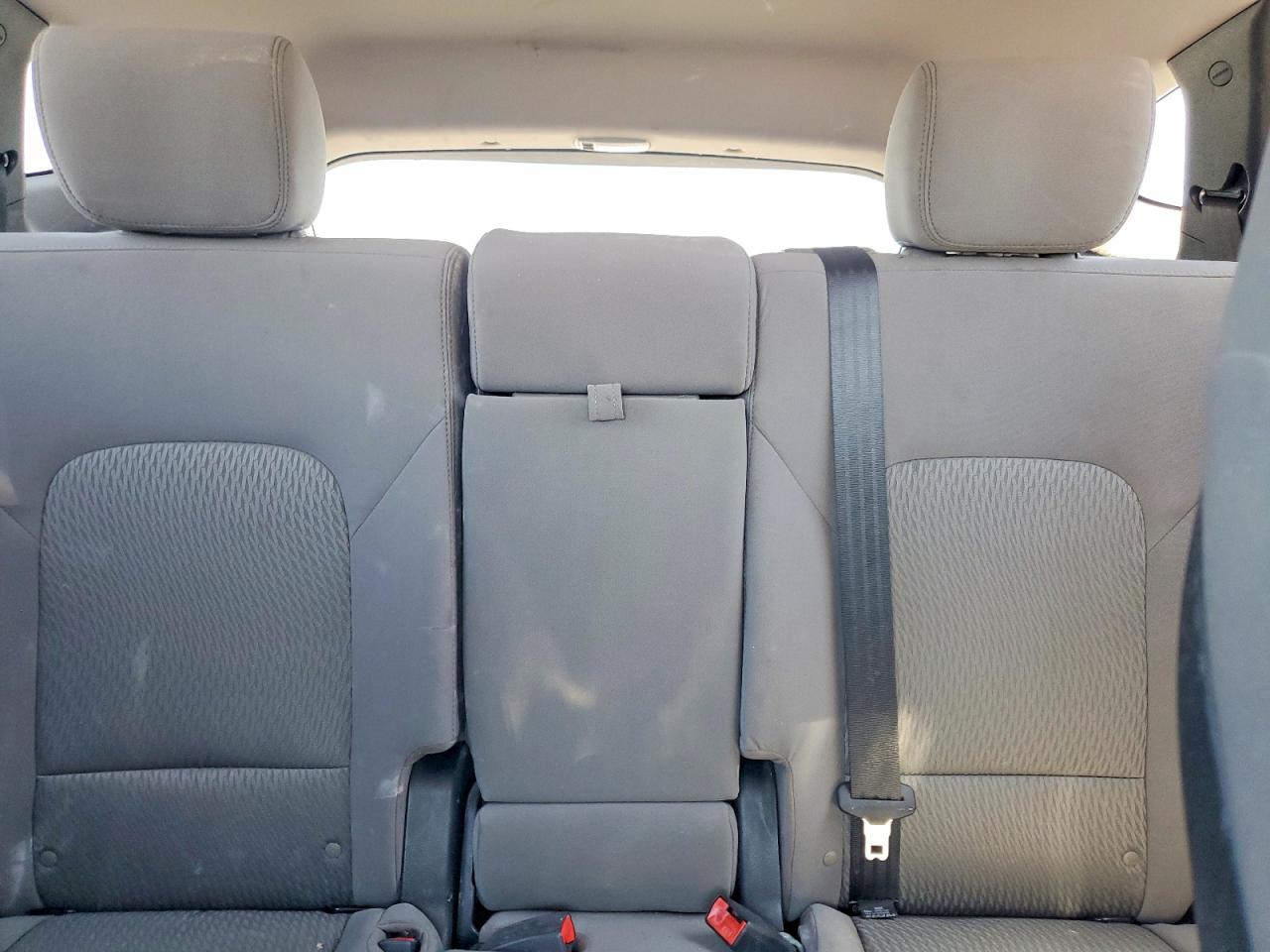 2018 Hyundai Santa Fe Sport 2.4l Gray vin: 5NMZT3LB7JH098829