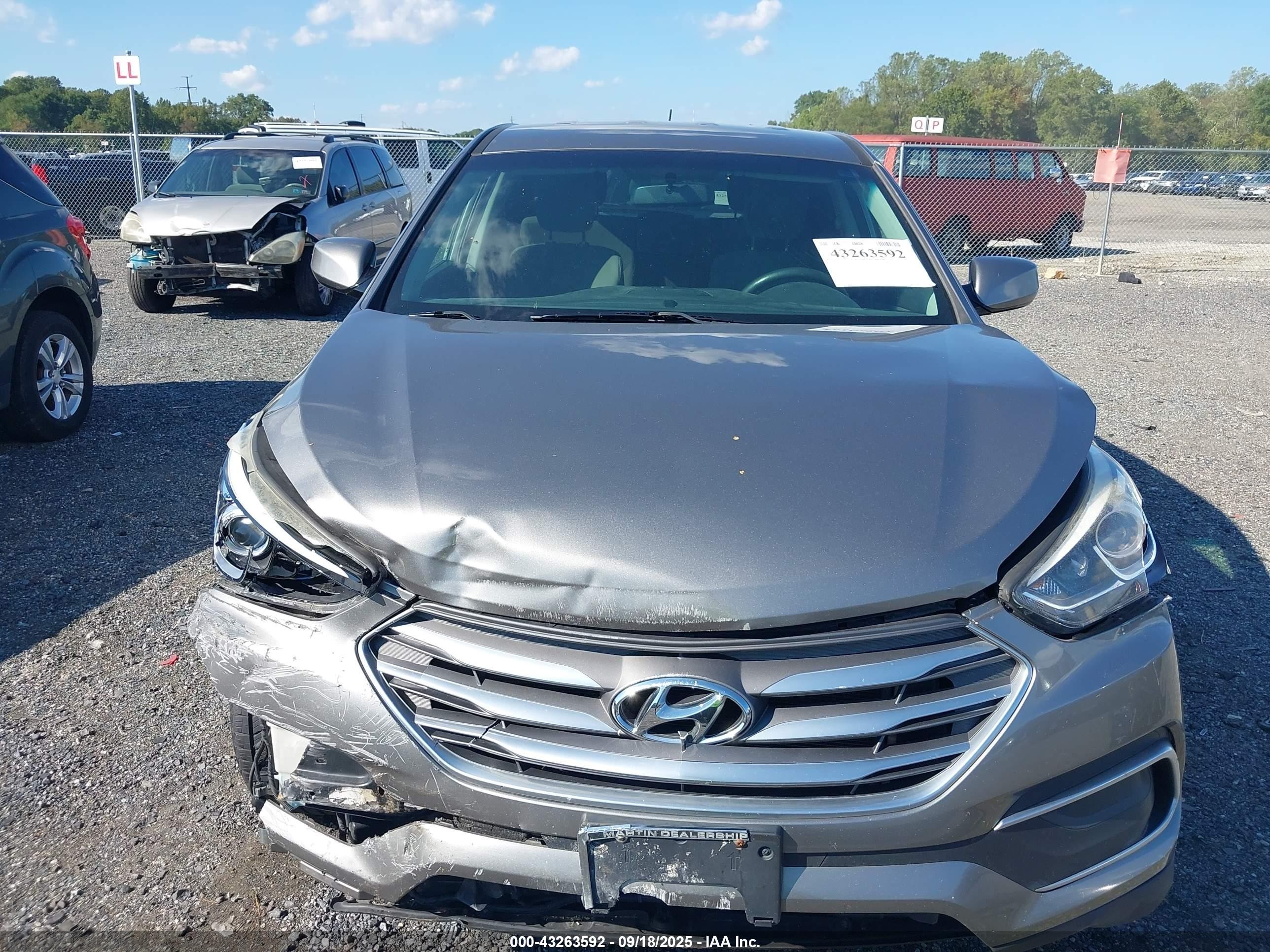 2018 Hyundai Santa Fe Sport 2.4l Серый vin: 5NMZTDLB2JH085430