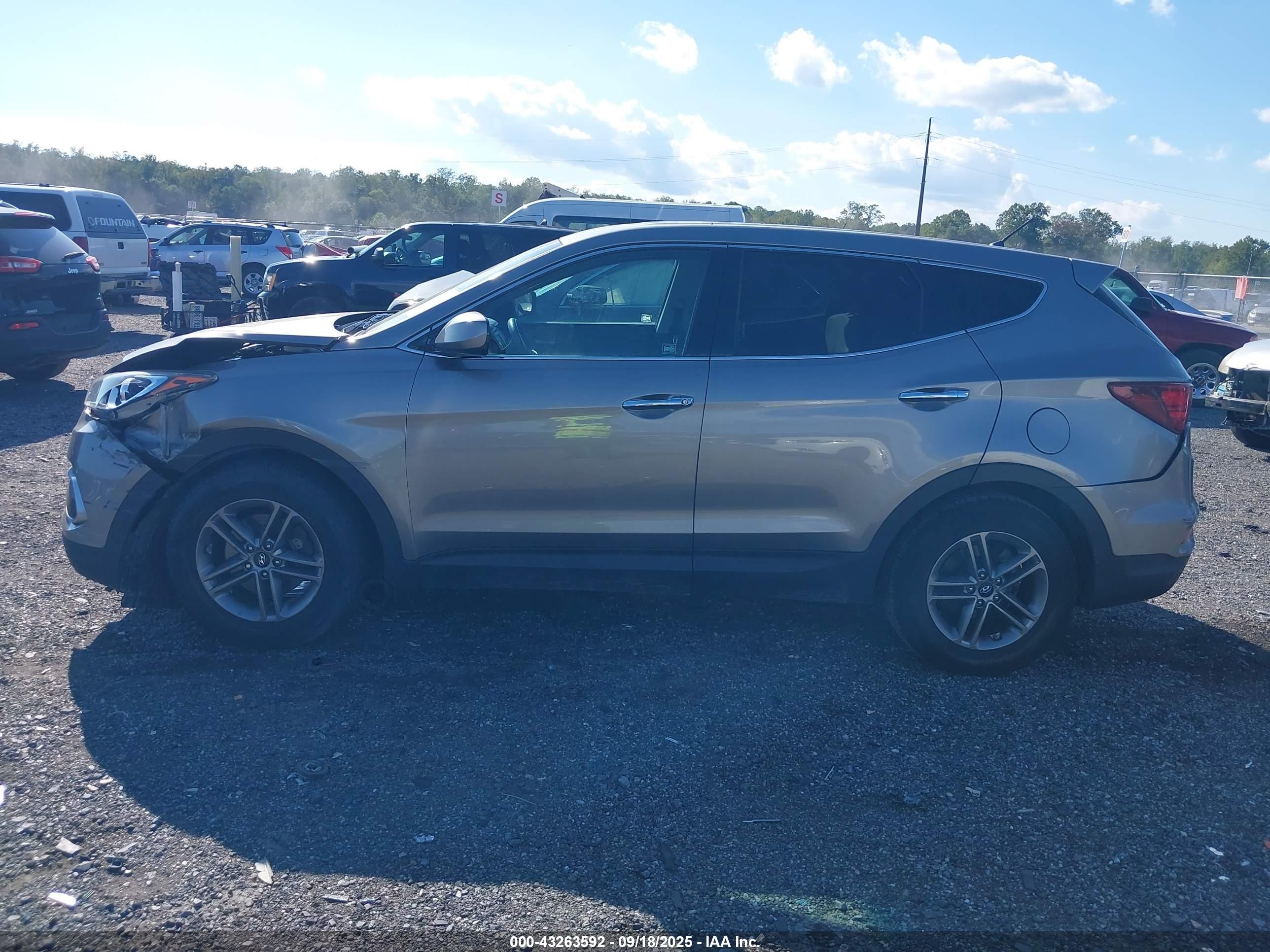 2018 Hyundai Santa Fe Sport 2.4l Серый vin: 5NMZTDLB2JH085430