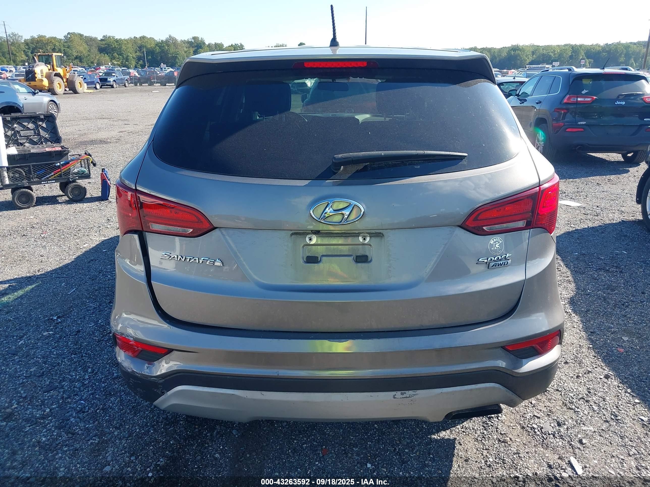 2018 Hyundai Santa Fe Sport 2.4l Серый vin: 5NMZTDLB2JH085430