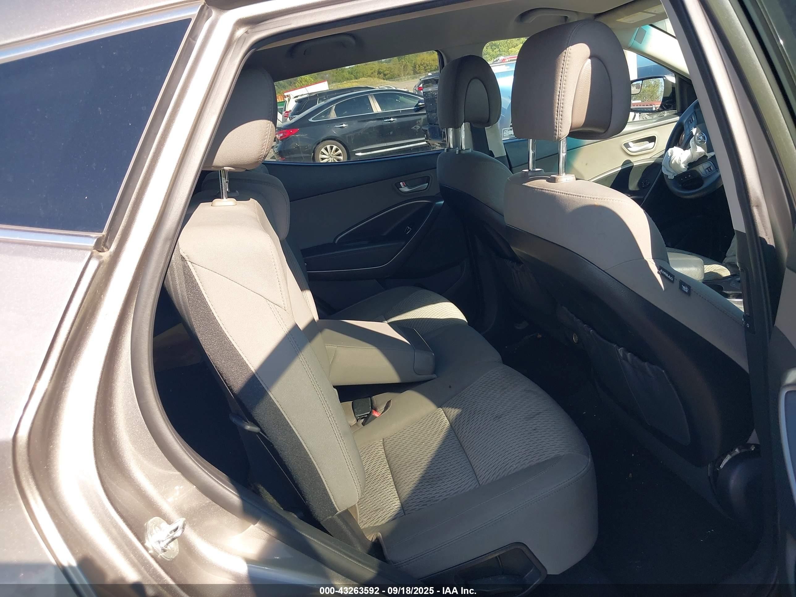 2018 Hyundai Santa Fe Sport 2.4l Серый vin: 5NMZTDLB2JH085430