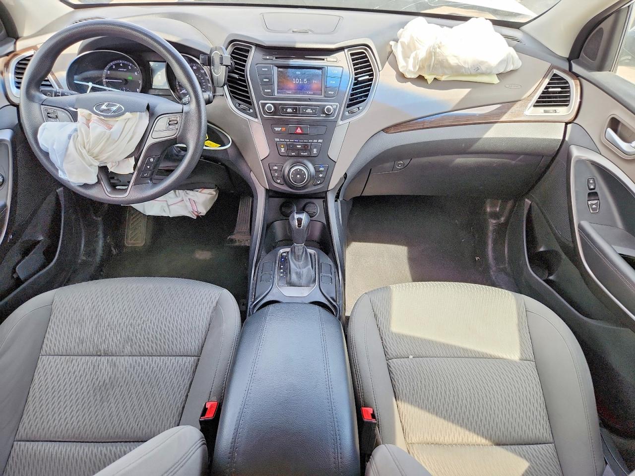 2017 Hyundai Santa Fe Sport 2.4l White vin: 5NMZTDLB8HH031012