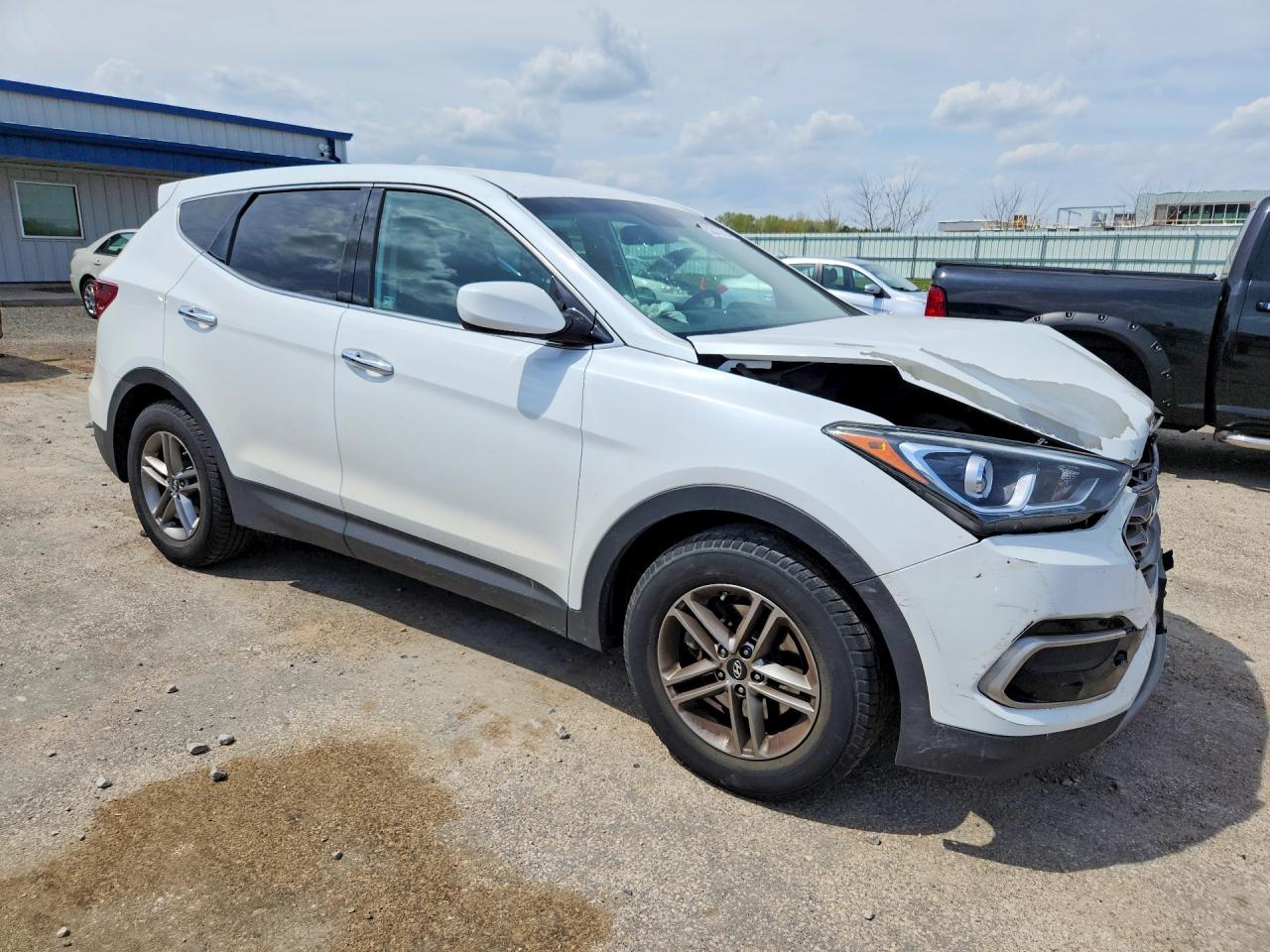 2017 Hyundai Santa Fe Sport 2.4l White vin: 5NMZTDLB8HH031012