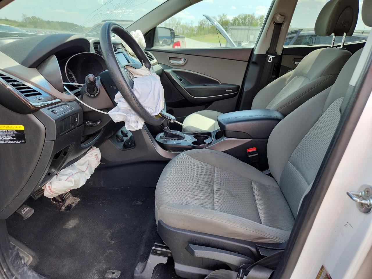 2017 Hyundai Santa Fe Sport 2.4l White vin: 5NMZTDLB8HH031012