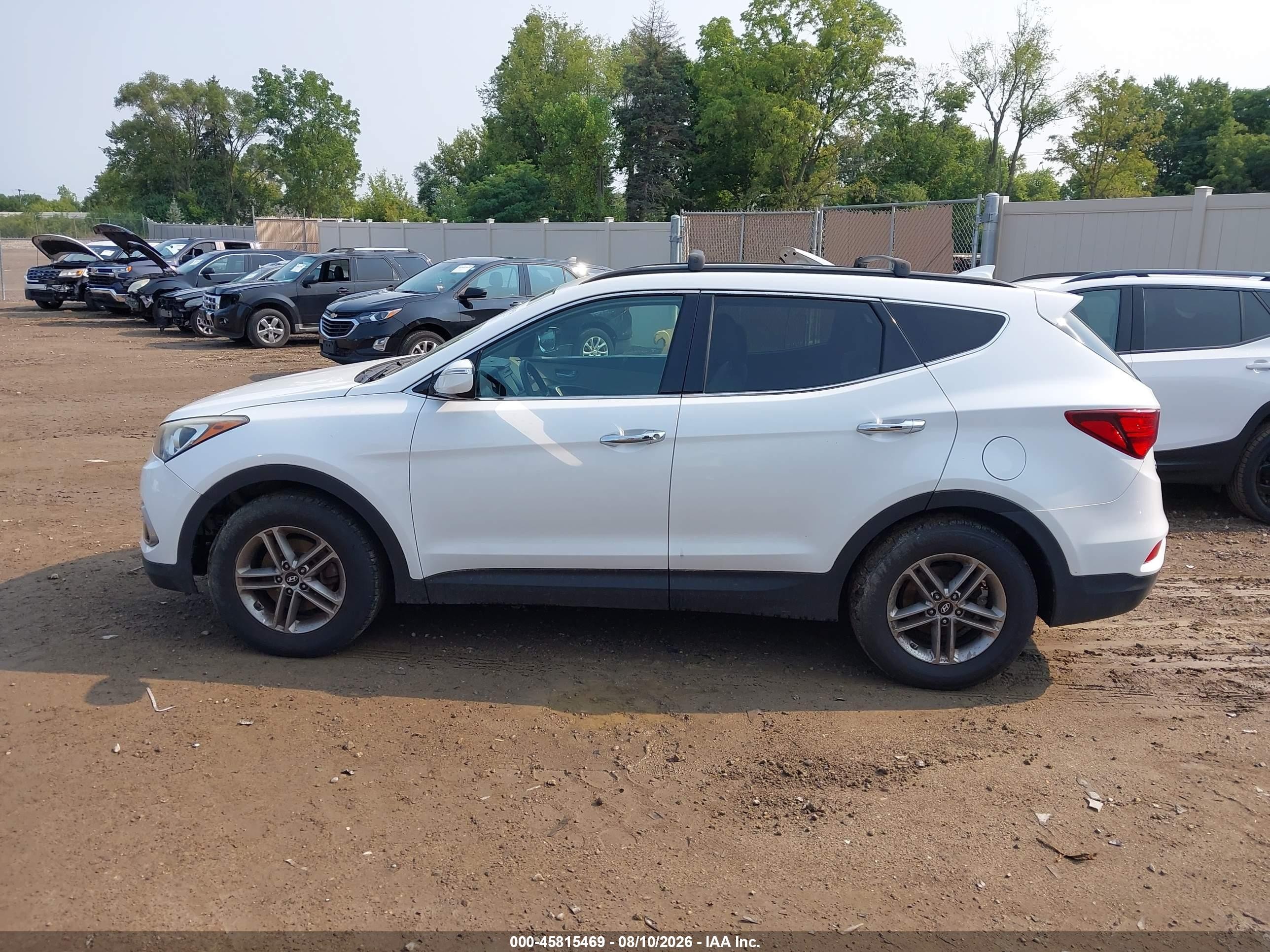 2018 Hyundai Santa Fe Sport 2.4l White vin: 5NMZU3LB3JH064528
