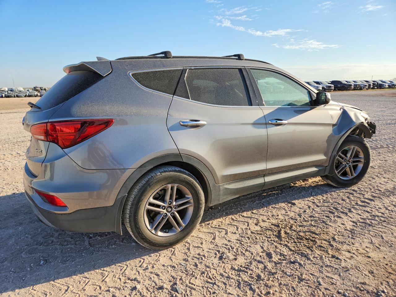 2018 Hyundai Santa Fe Sport 2.4l Silver vin: 5NMZU3LB3JH102839