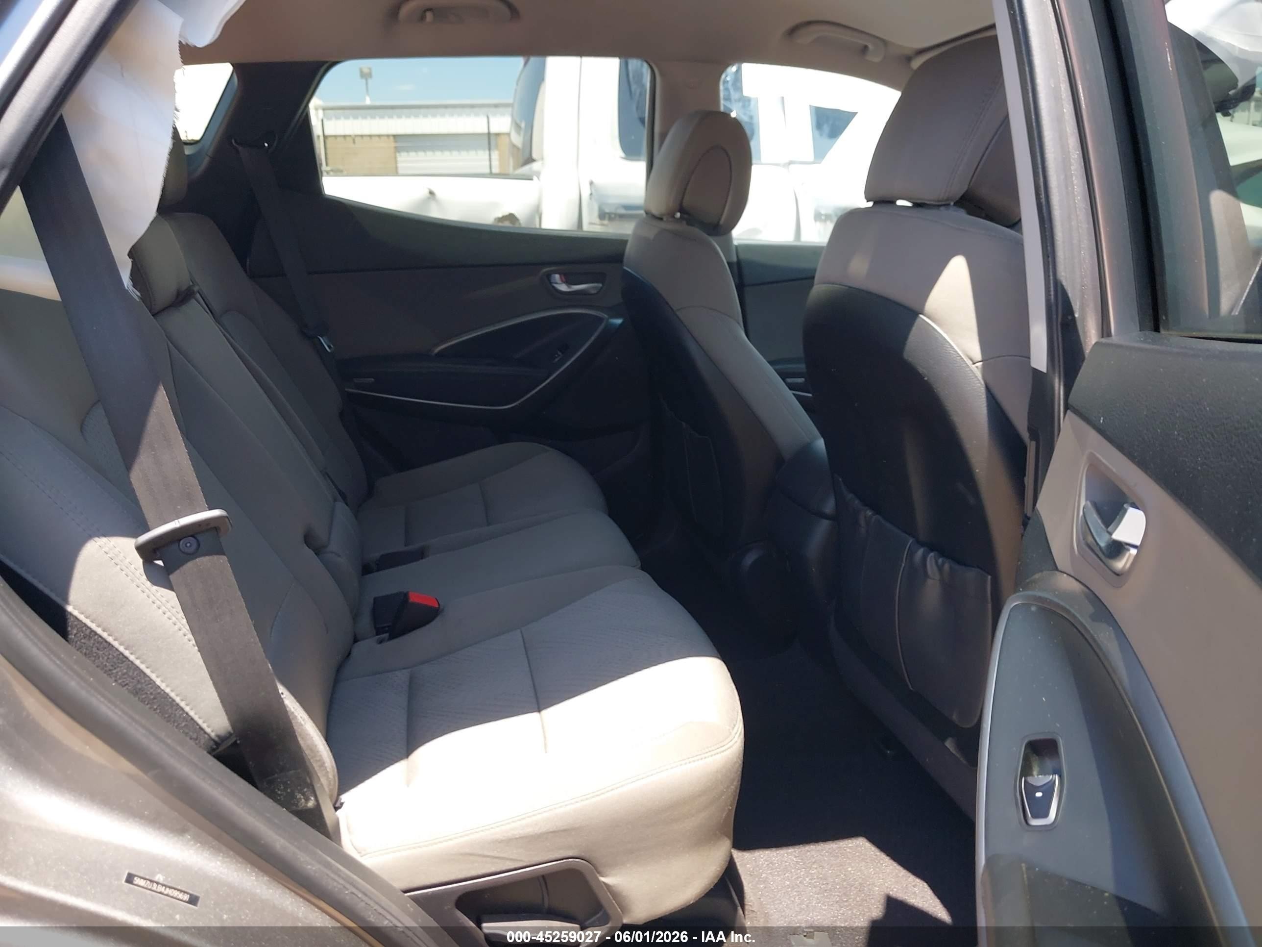 2018 Hyundai Santa Fe Sport 2.4l Silver vin: 5NMZU3LB4JH095691