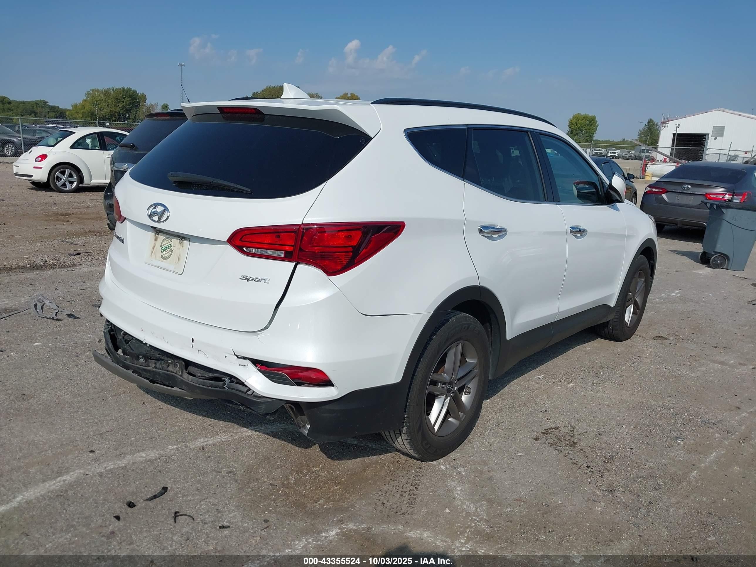 2018 Hyundai Santa Fe Sport 2.4l White vin: 5NMZU3LB4JH101649