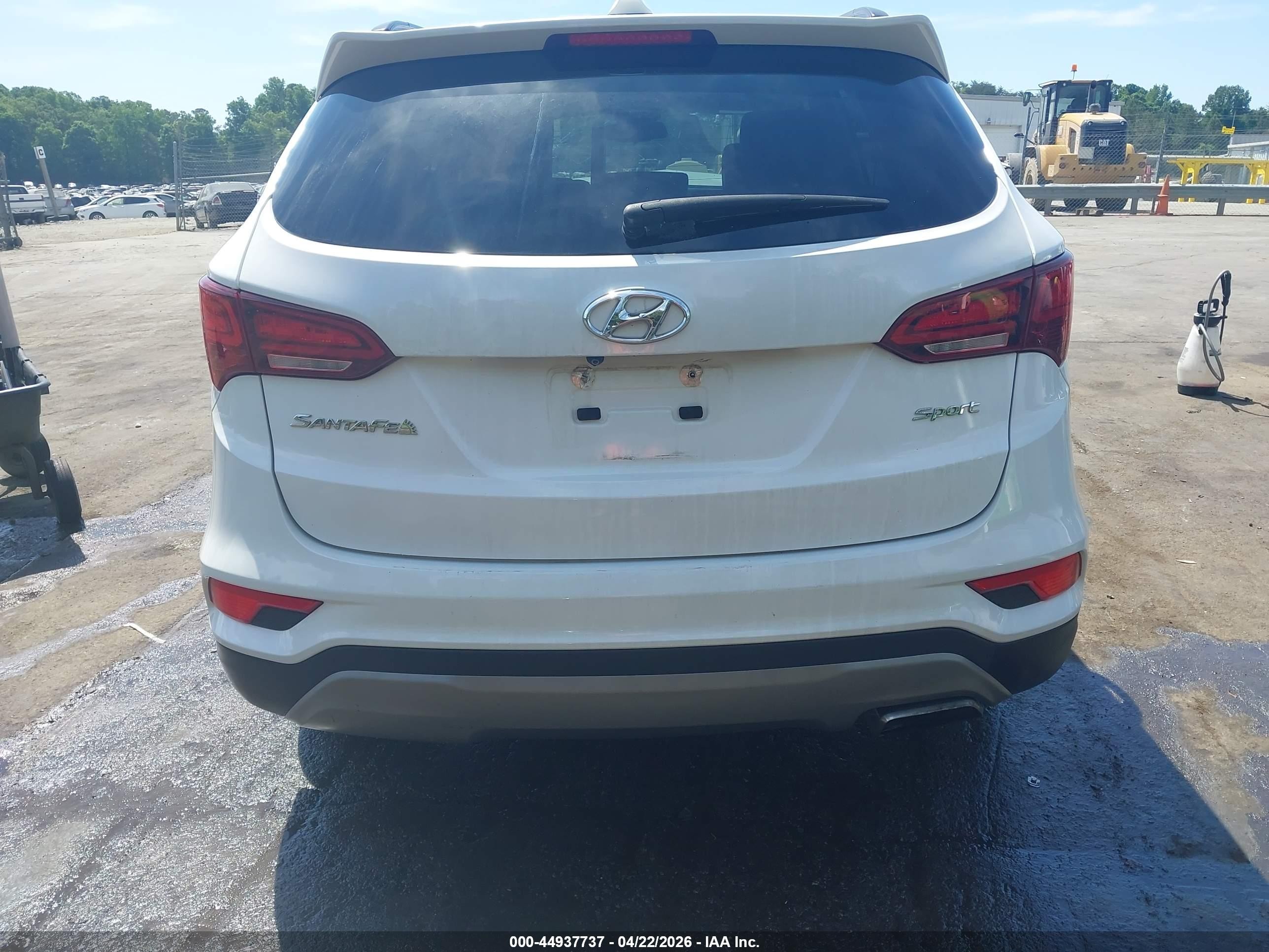 2017 Hyundai Santa Fe Sport 2.4l White vin: 5NMZU3LB6HH005404