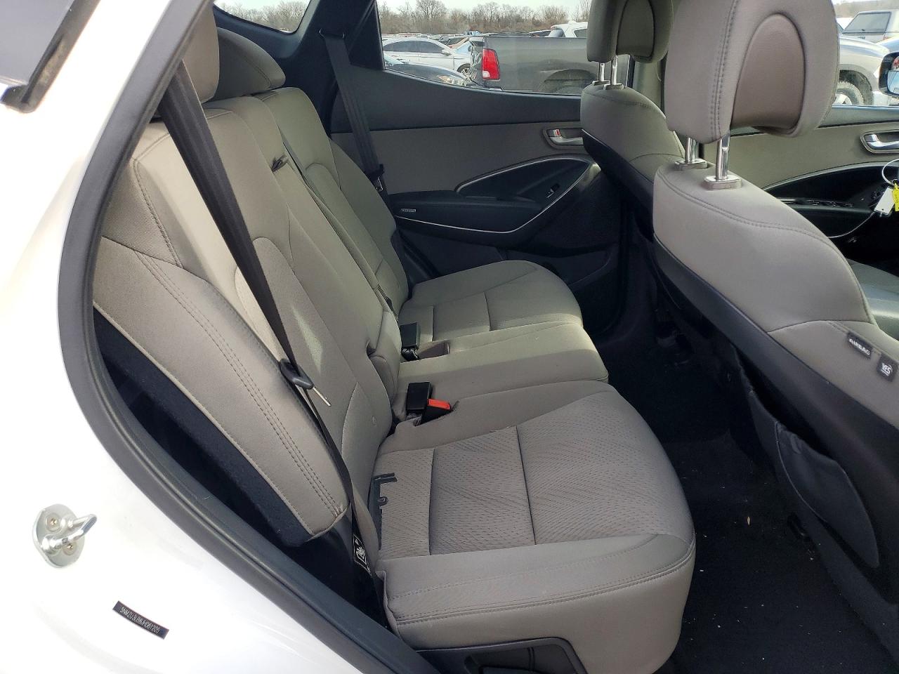 2018 Hyundai Santa Fe Sport Белый vin: 5NMZU3LB8JH061205