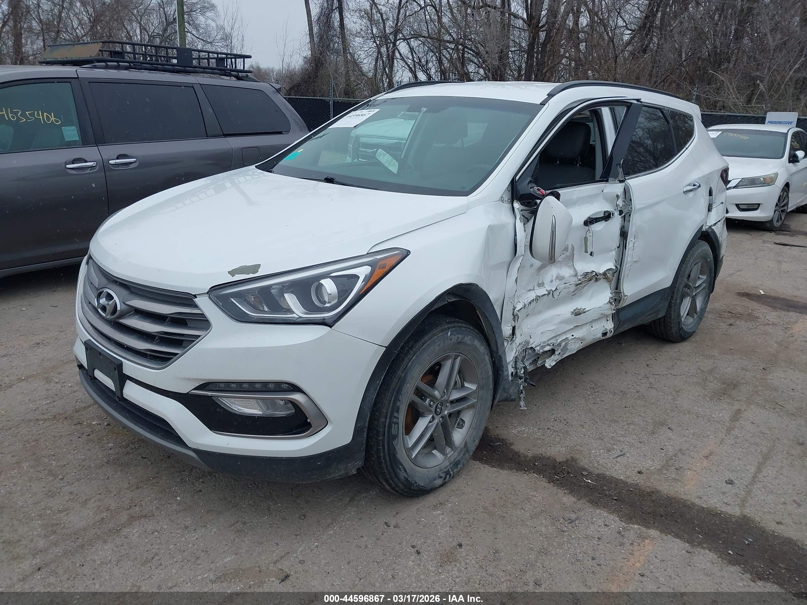 2018 Hyundai Santa Fe Sport 2.4l White vin: 5NMZUDLB0JH063634