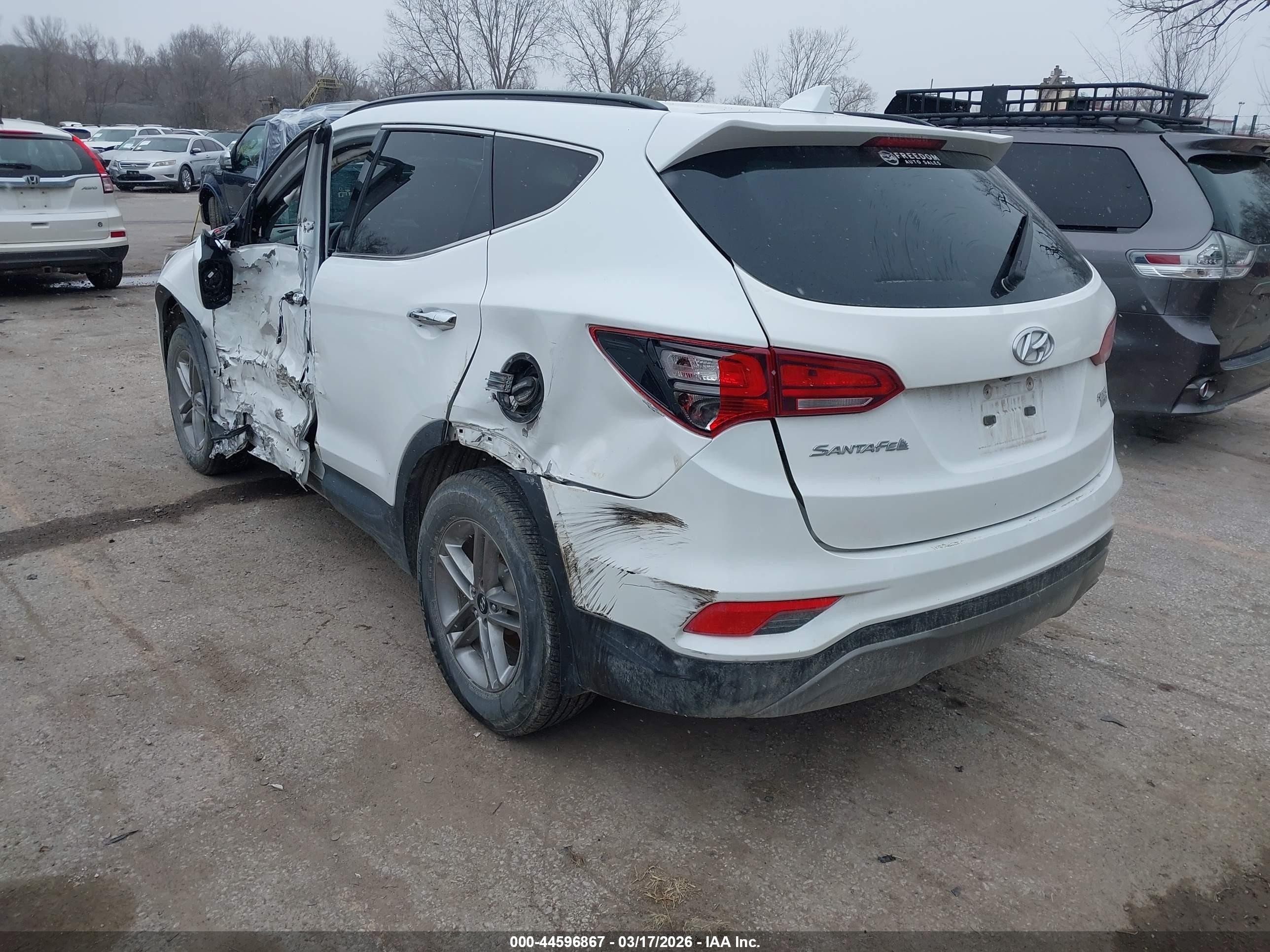 2018 Hyundai Santa Fe Sport 2.4l White vin: 5NMZUDLB0JH063634