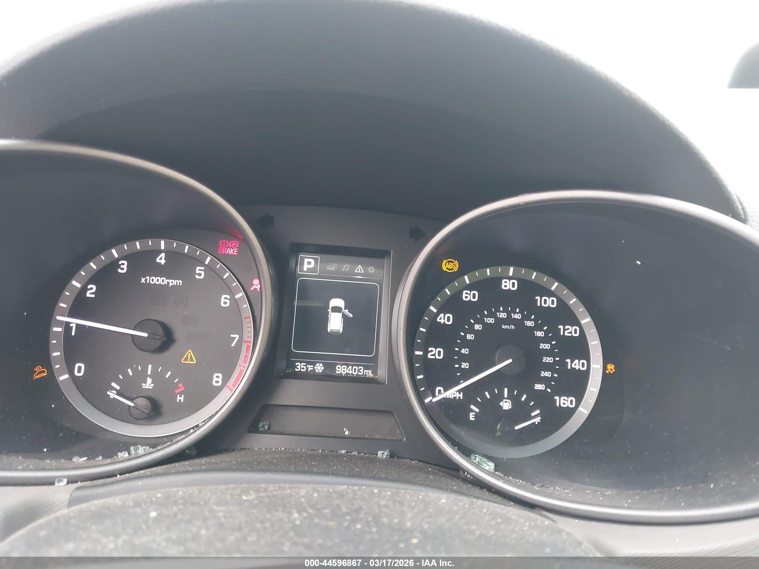 2018 Hyundai Santa Fe Sport 2.4l White vin: 5NMZUDLB0JH063634