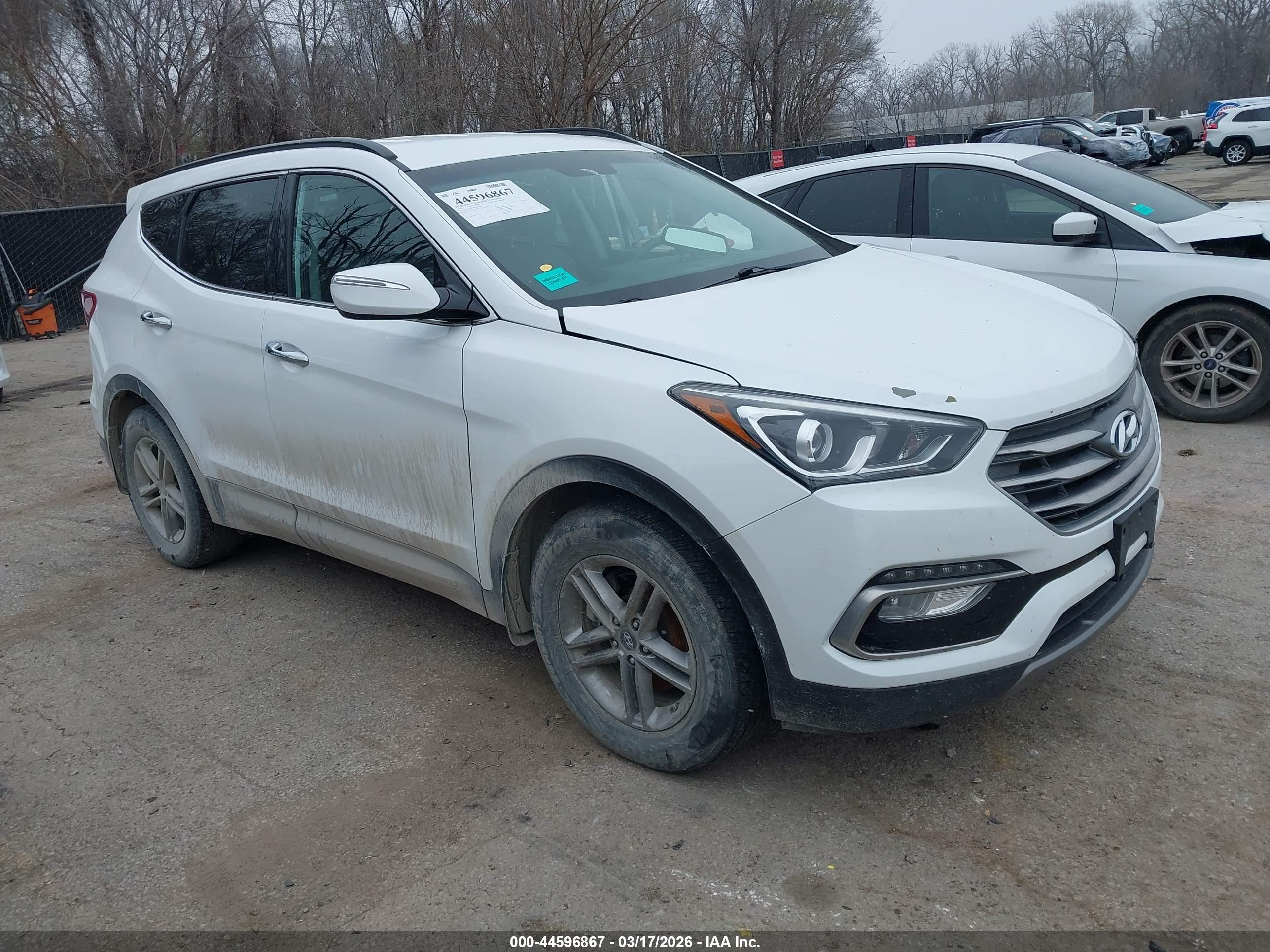 2018 Hyundai Santa Fe Sport 2.4l Белый vin: 5NMZUDLB0JH063634