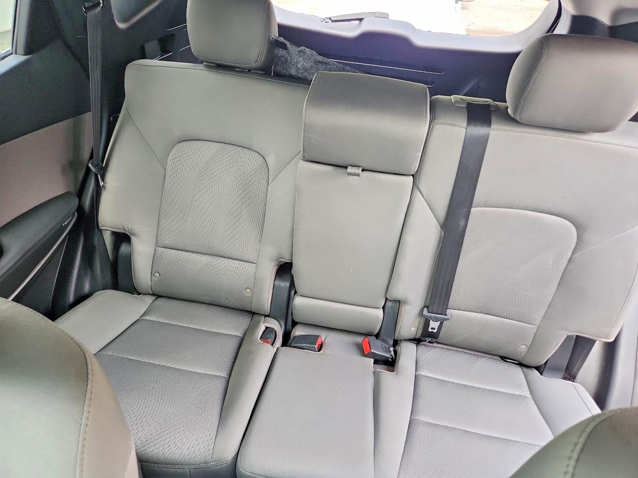 2018 Hyundai Santa Fe Sport 2.4l Gray vin: 5NMZUDLB1JH095377