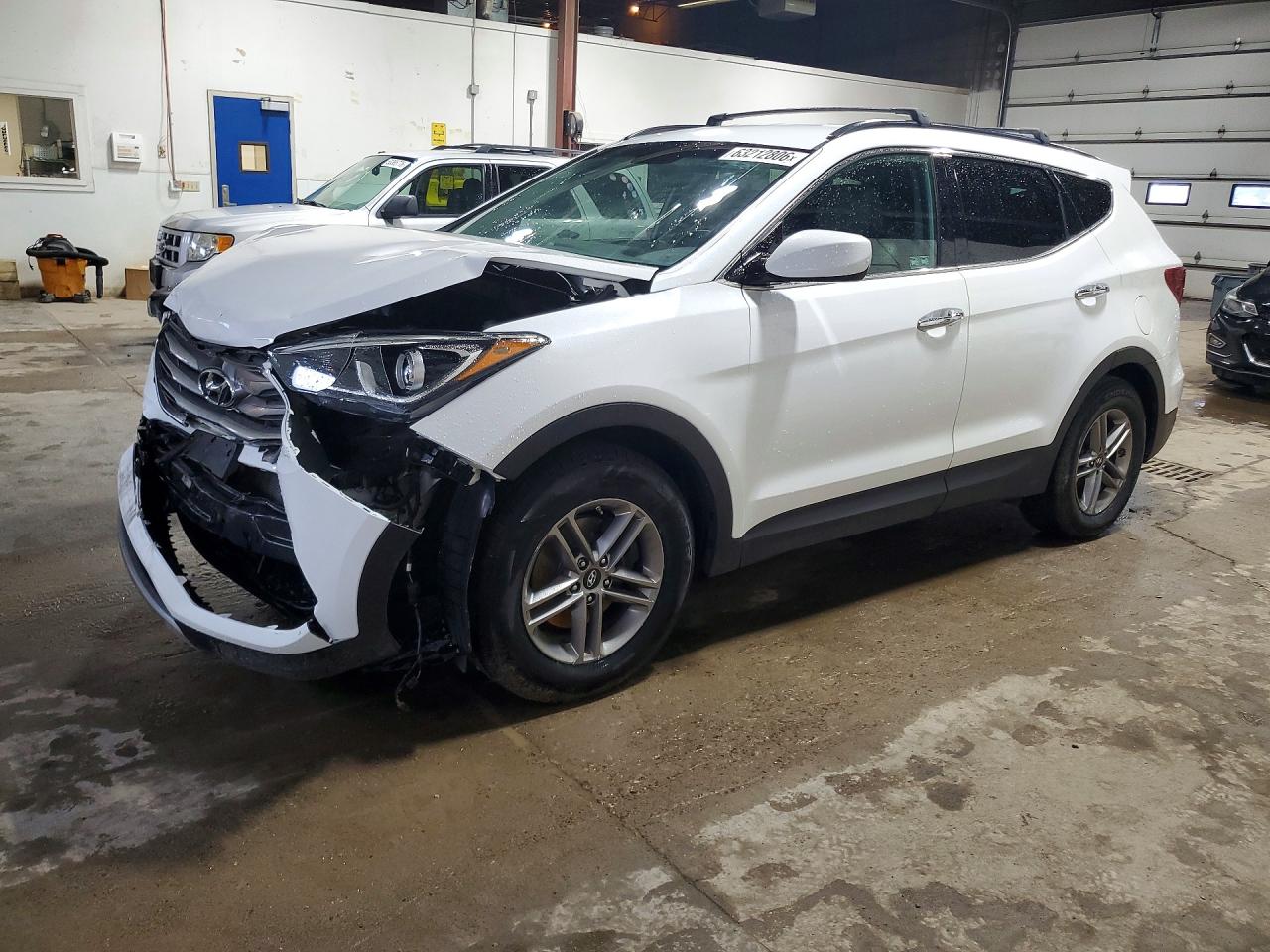 2017 Hyundai Santa Fe Sport 2.4l White vin: 5NMZUDLB2HH028796
