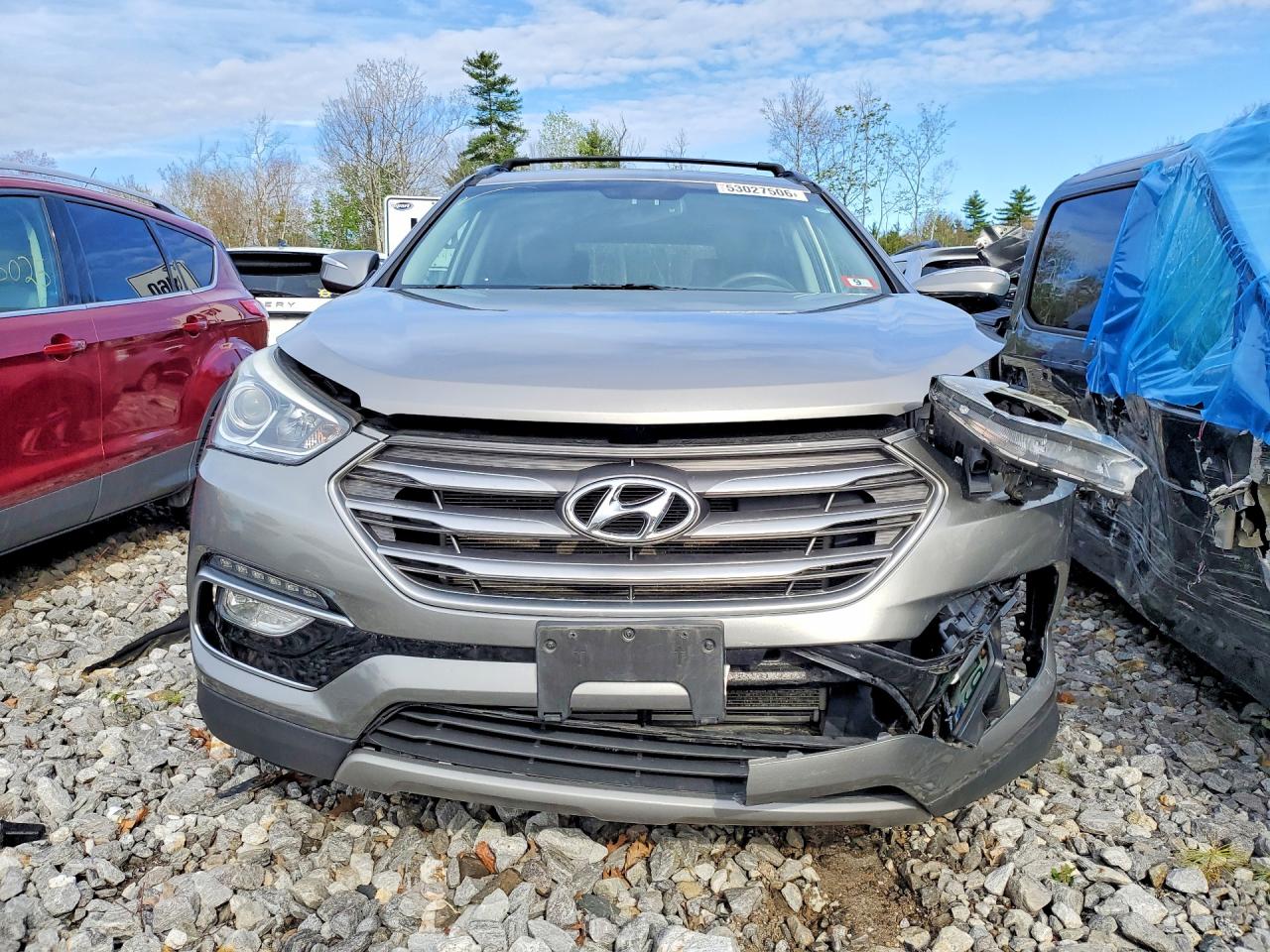 2017 Hyundai Santa Fe Sport 2.4l Серебряный vin: 5NMZUDLB6HH001679