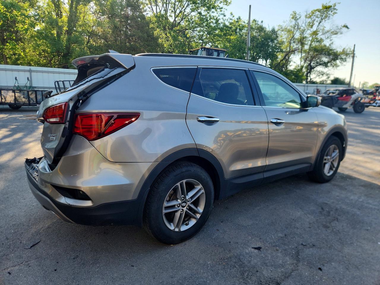 2018 Hyundai Santa Fe Sport 2.4l Серебряный vin: 5NMZUDLB6JH066005