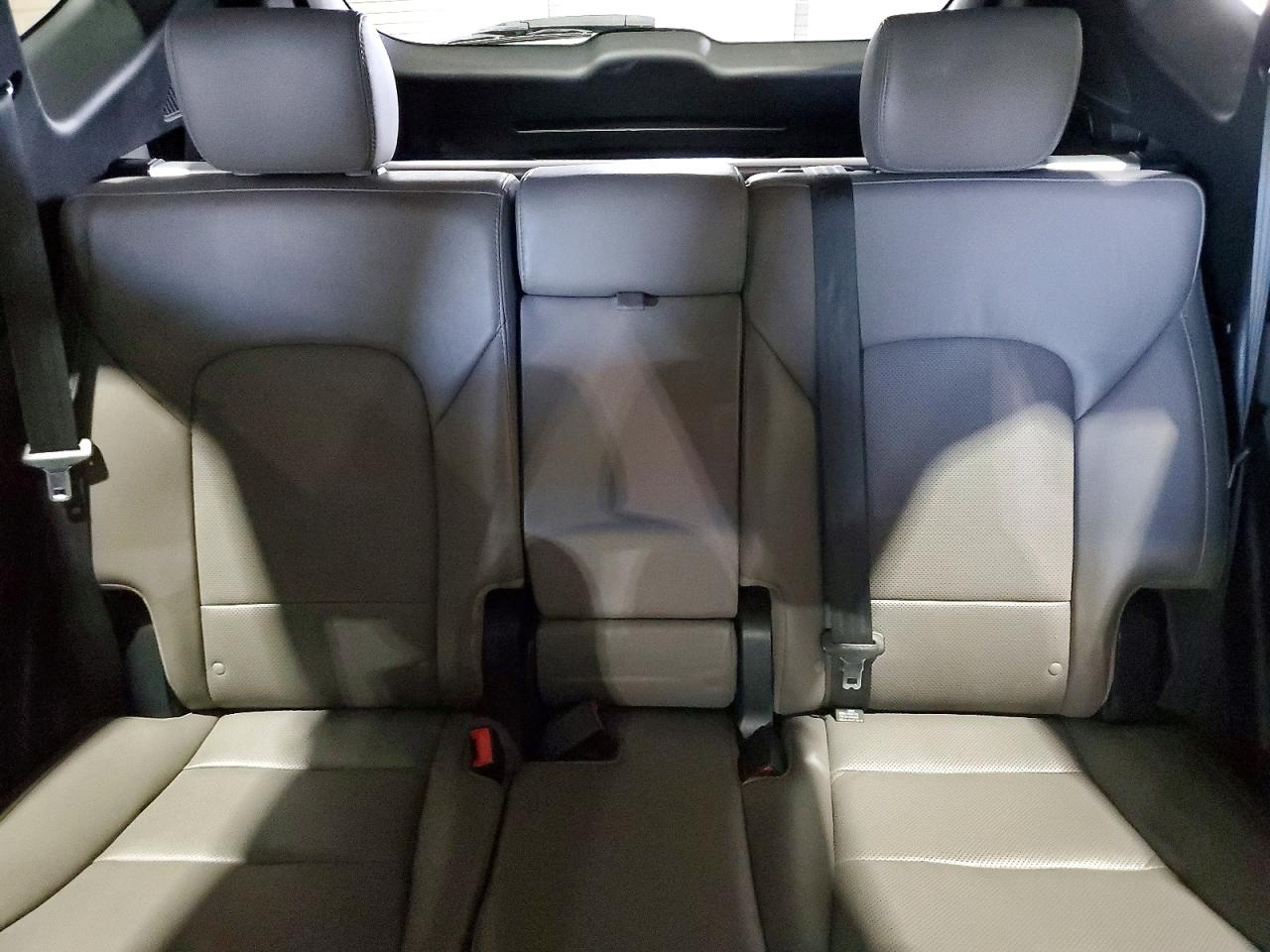 2018 Hyundai Santa Fe Sport 2.4l Черный vin: 5NMZUDLB7JH079121