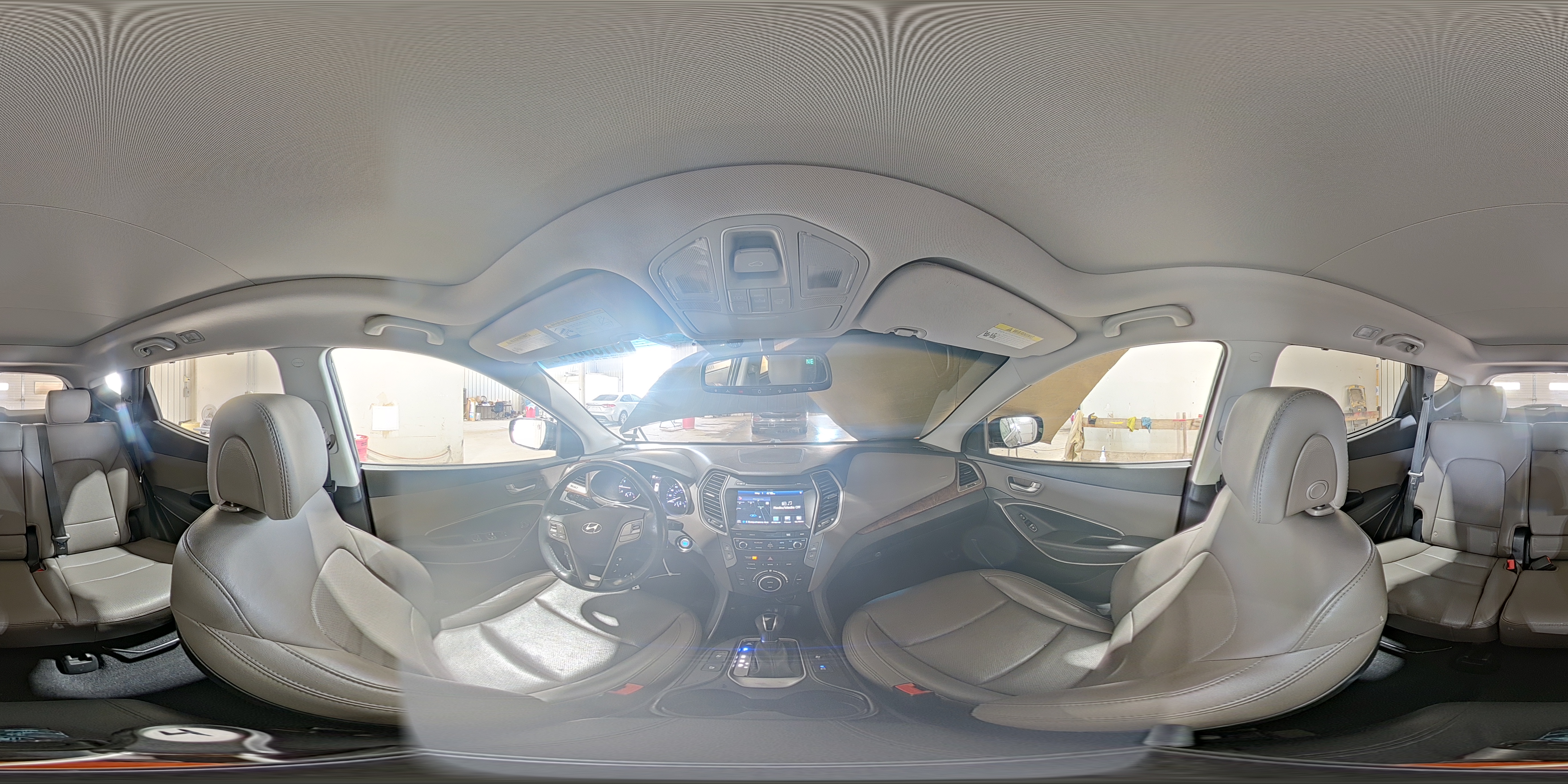 2018 Hyundai Santa Fe Sport 2.4l Черный vin: 5NMZUDLB7JH079121