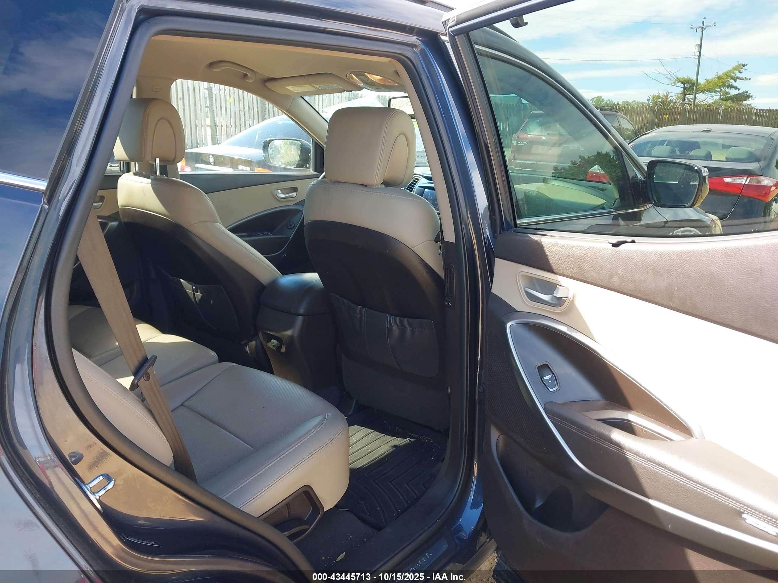 2018 Hyundai Santa Fe Sport 2.4l Синий vin: 5NMZUDLBXJH059736