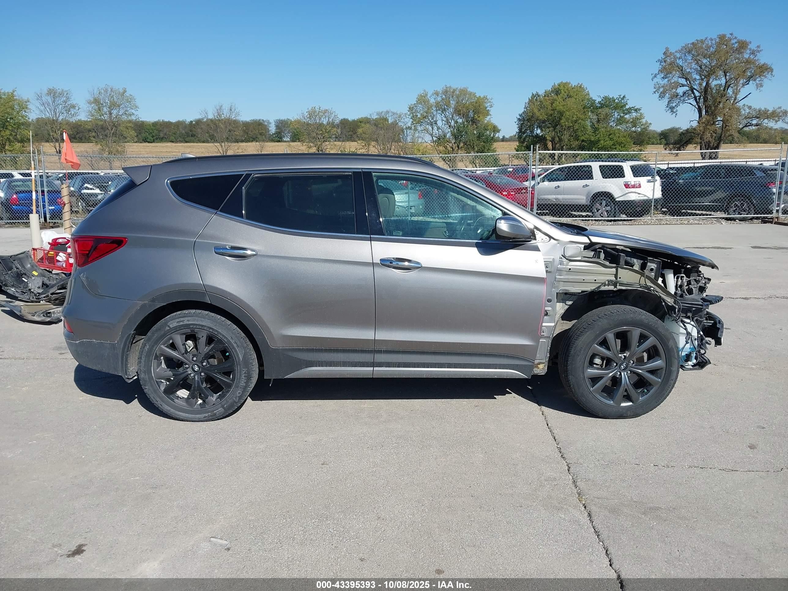 2018 Hyundai Santa Fe Sport 2.0t Ultimate Серый vin: 5NMZWDLA9JH100293