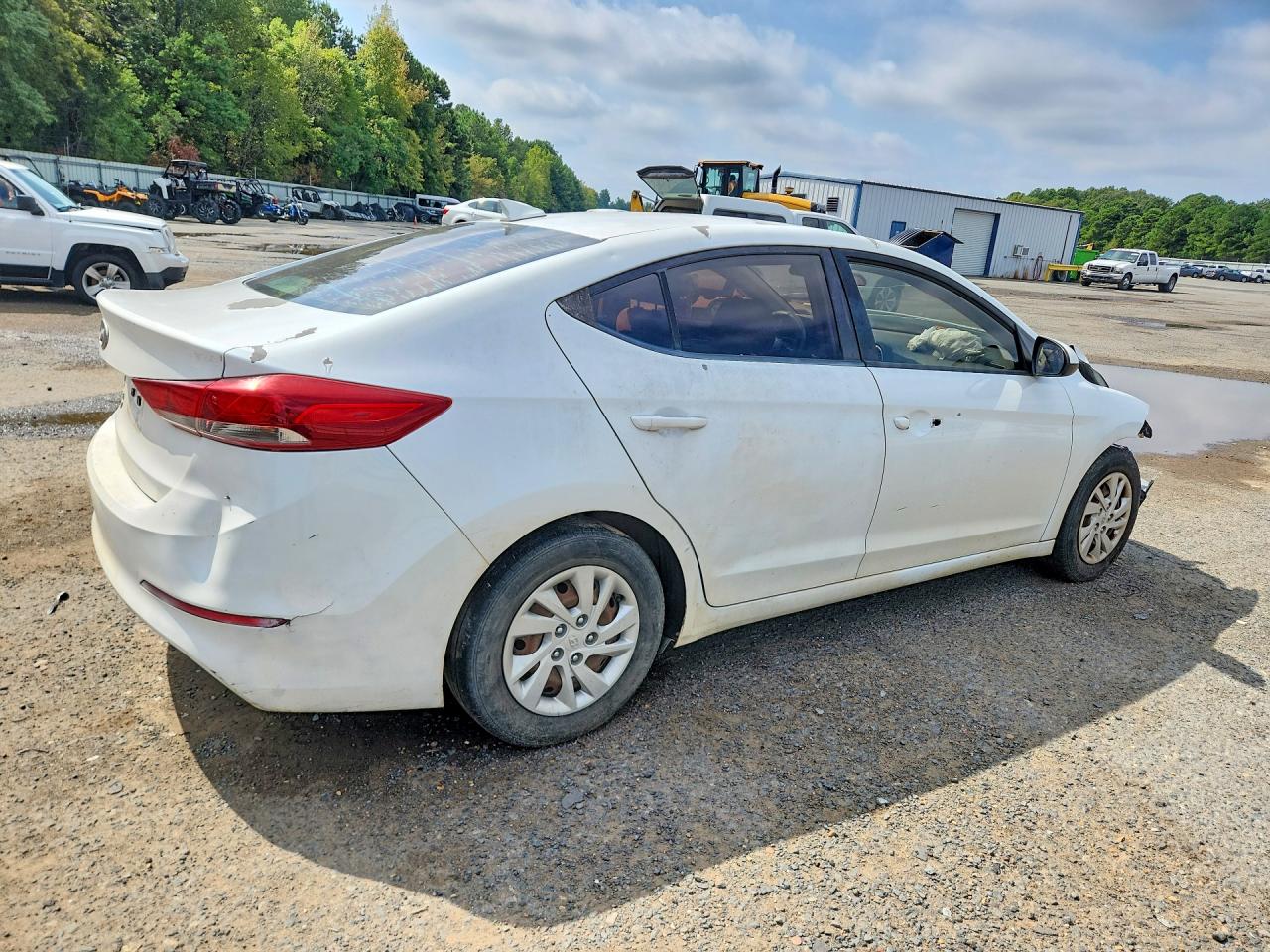 2017 Hyundai Elantra Se White vin: 5NPD74LF0HH063909