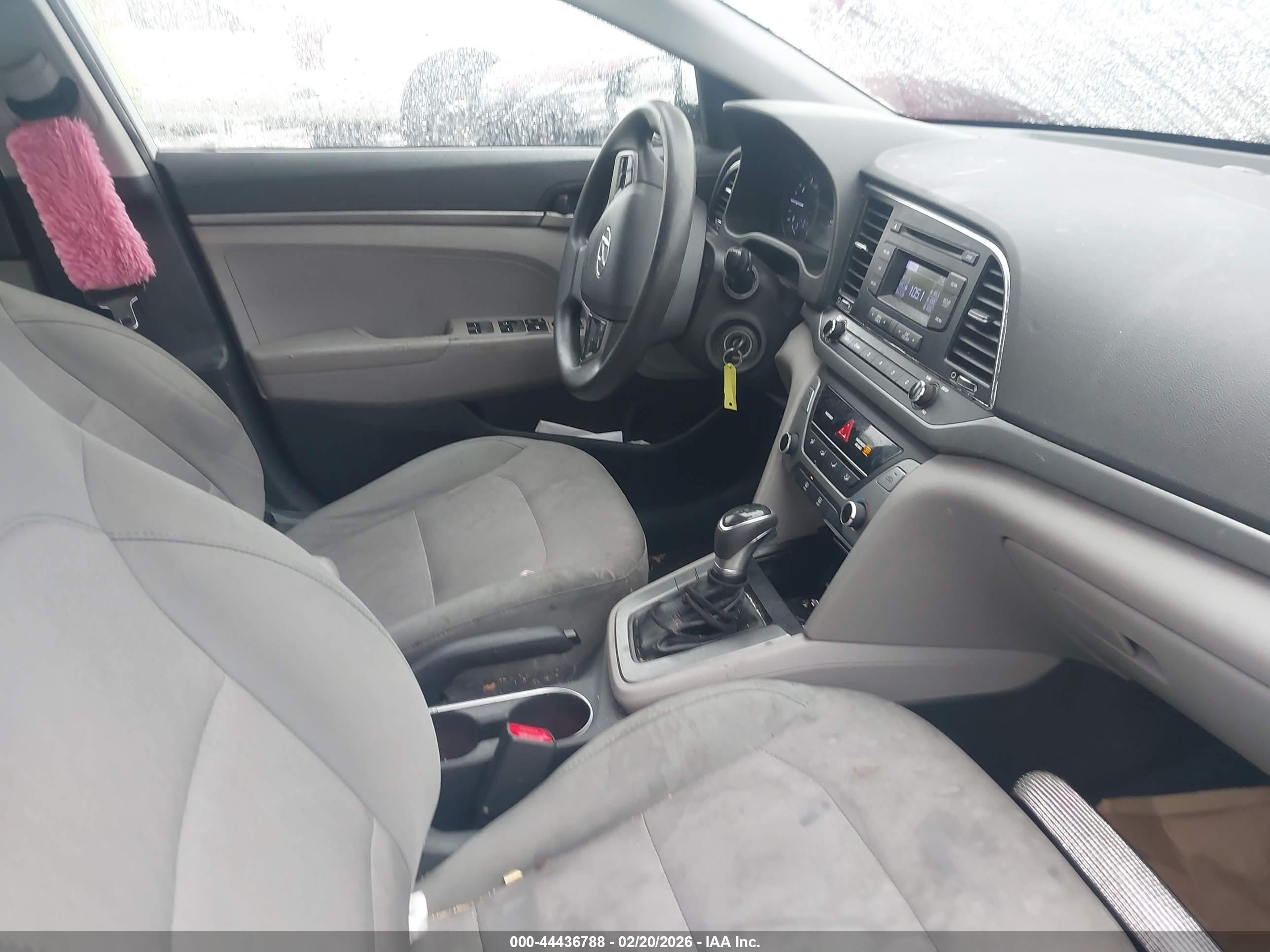 2017 Hyundai Elantra Se White vin: 5NPD74LF0HH066079