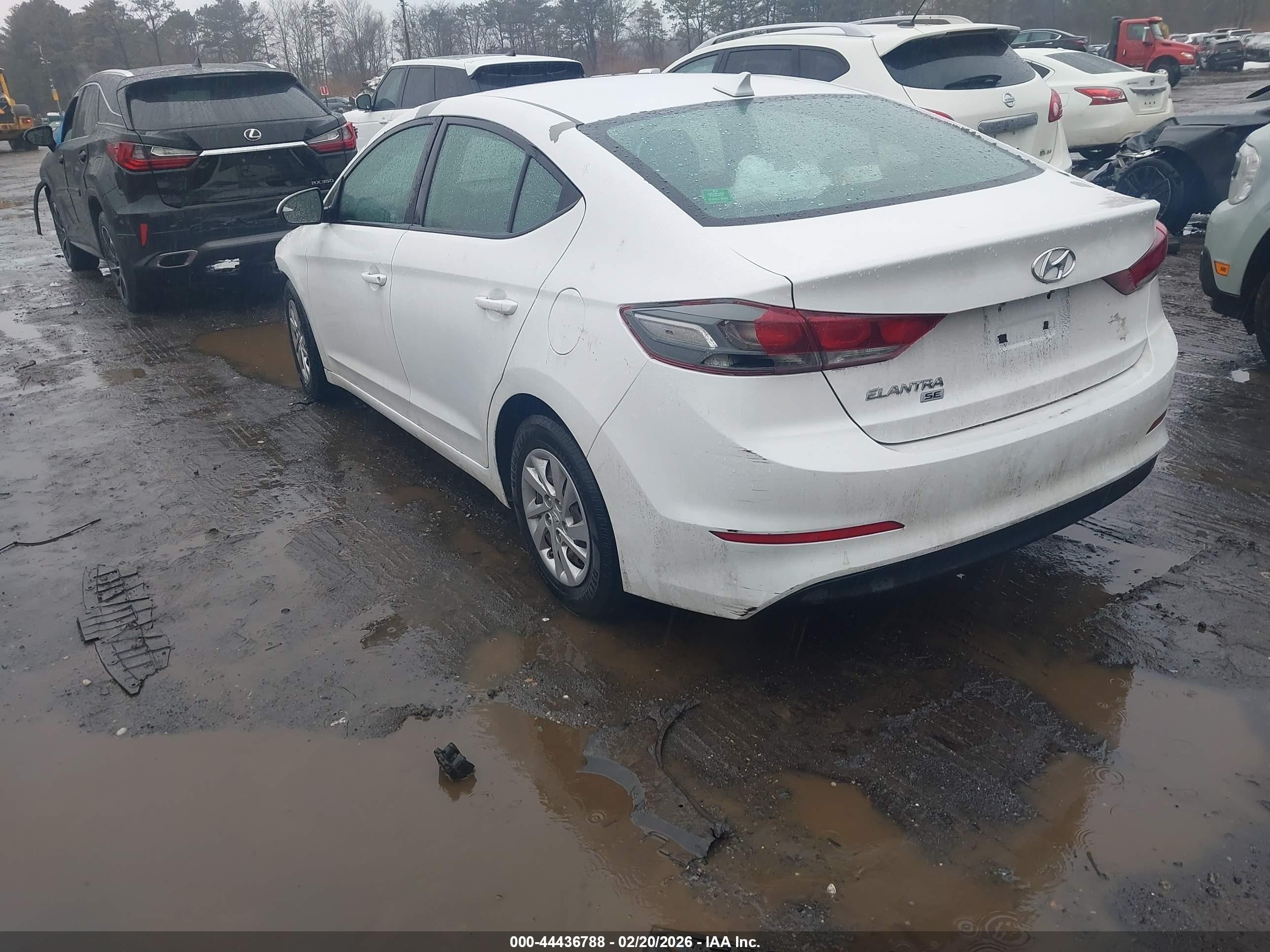 2017 Hyundai Elantra Se White vin: 5NPD74LF0HH066079