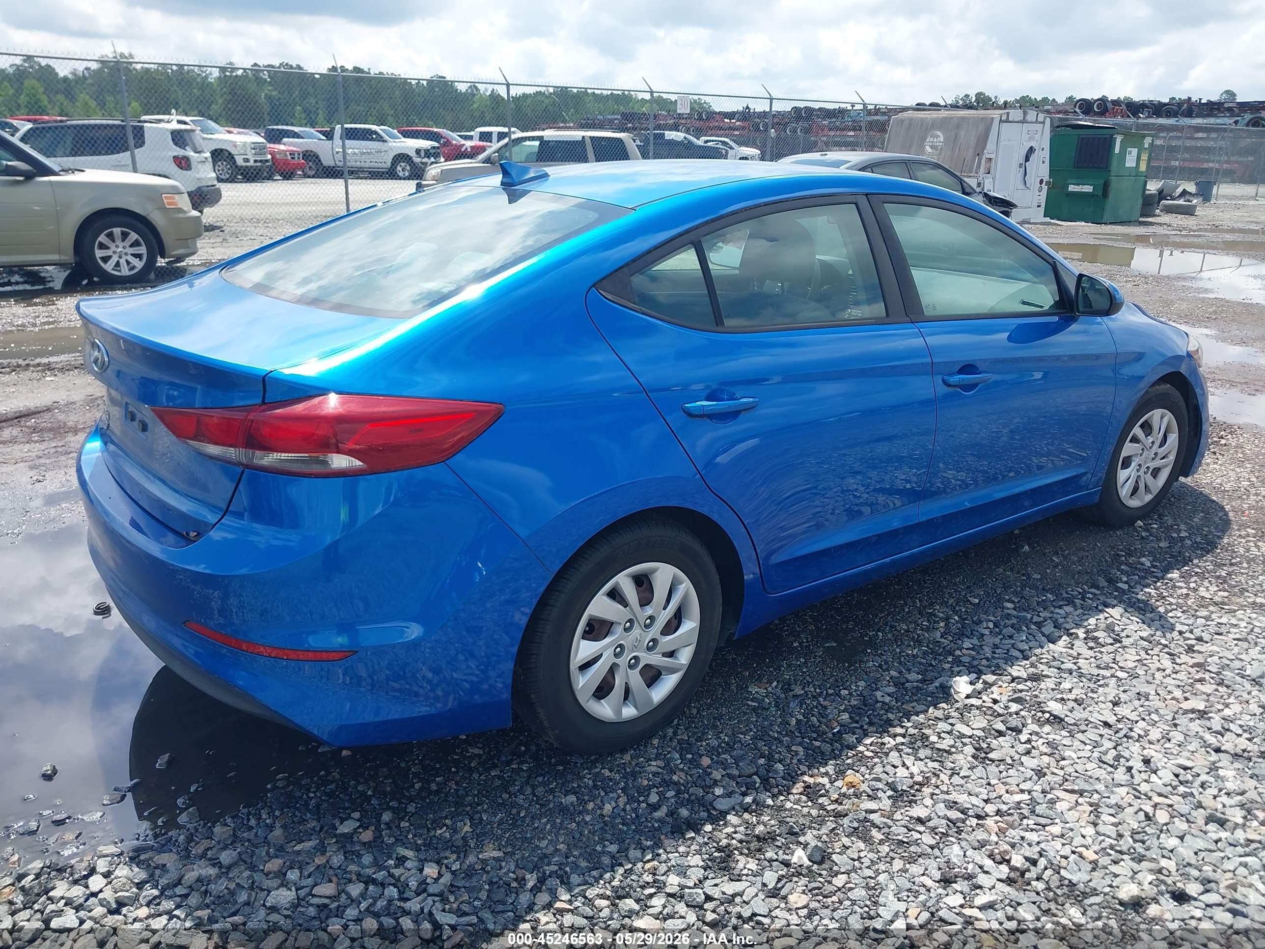 2017 Hyundai Elantra Se Blue vin: 5NPD74LF0HH078488