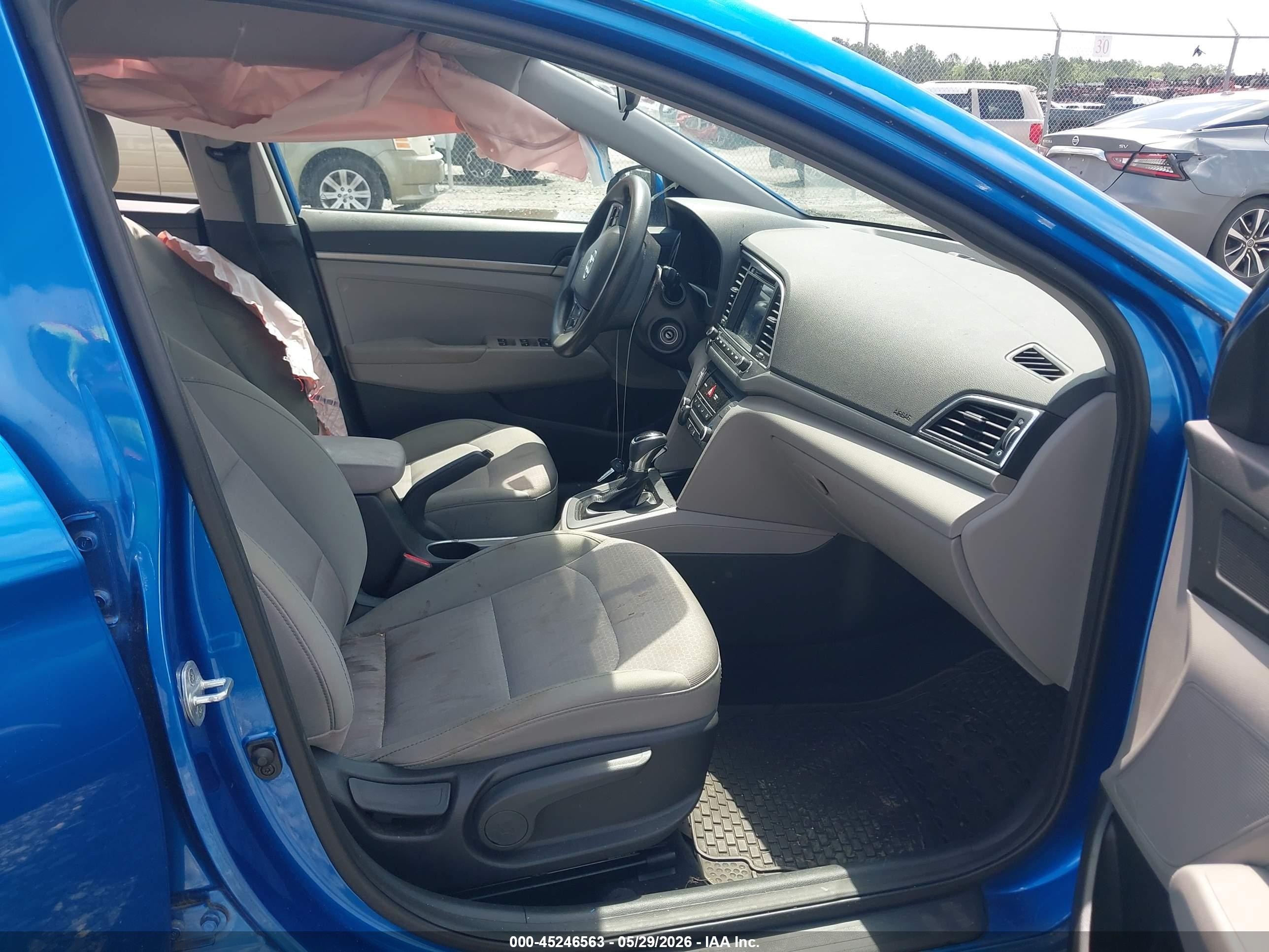 2017 Hyundai Elantra Se Blue vin: 5NPD74LF0HH078488