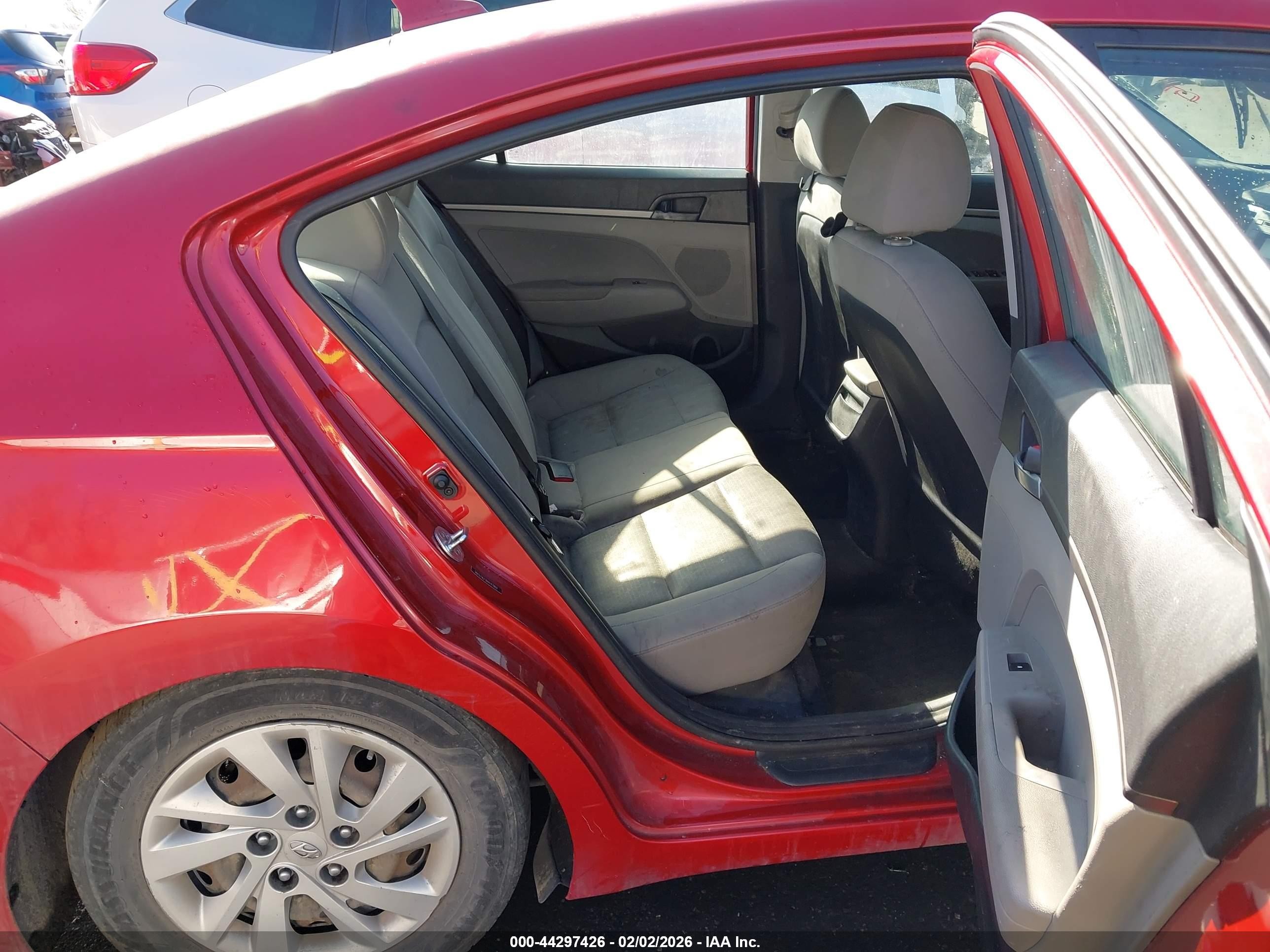 2017 Hyundai Elantra Se Red vin: 5NPD74LF0HH147860