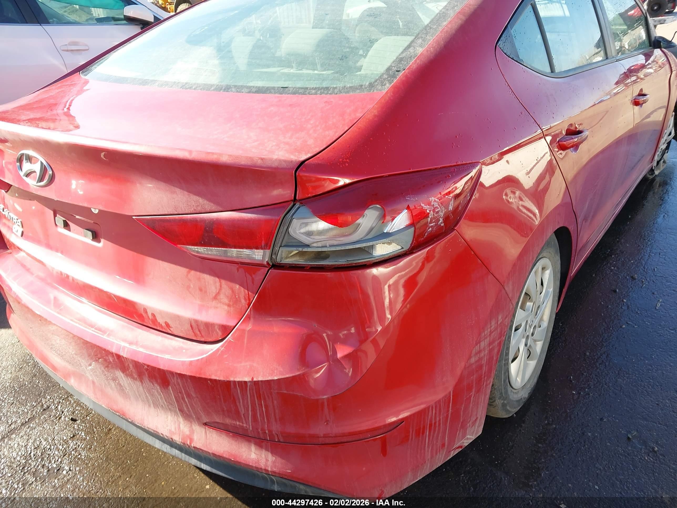 2017 Hyundai Elantra Se Red vin: 5NPD74LF0HH147860