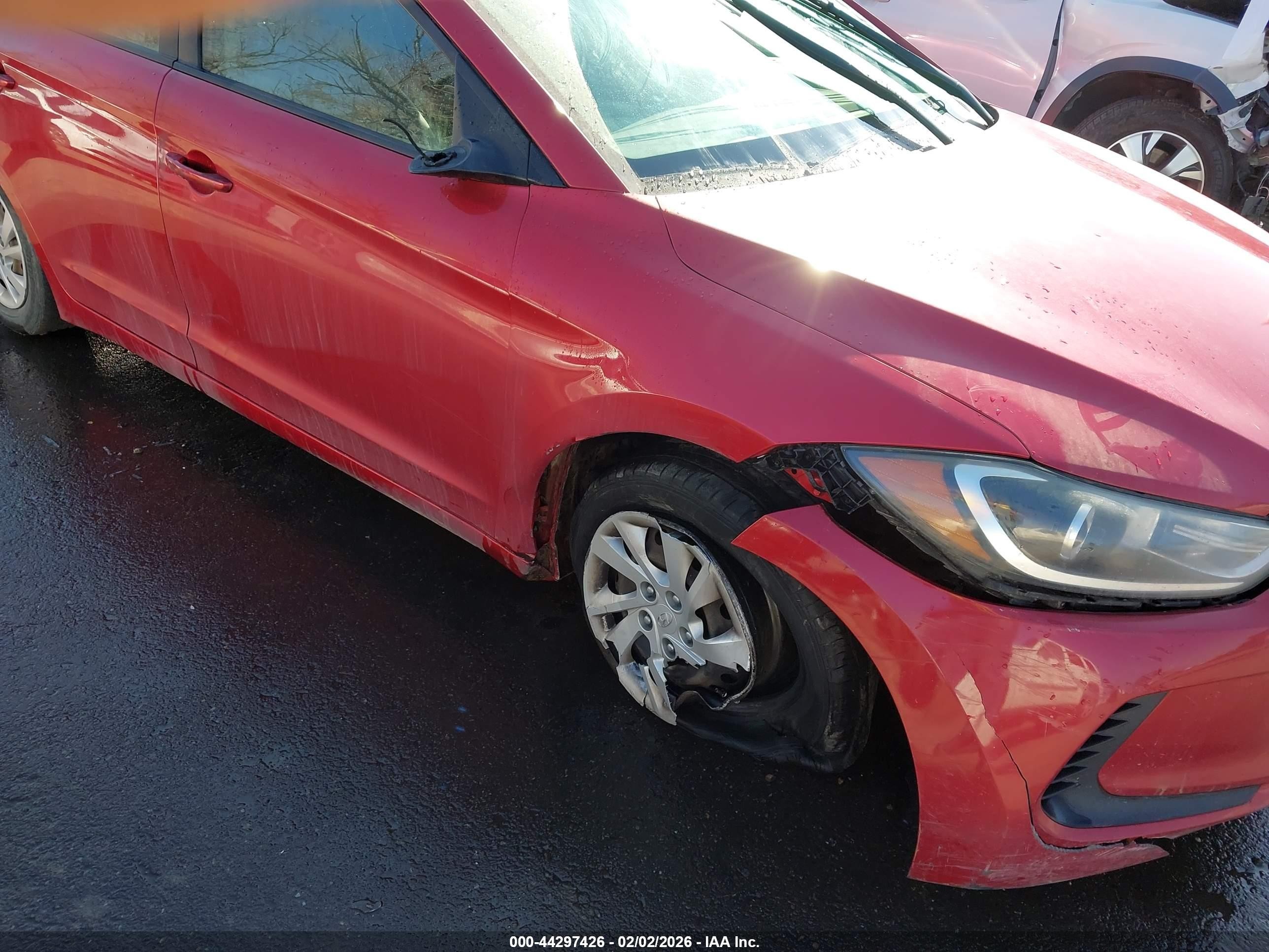 2017 Hyundai Elantra Se Red vin: 5NPD74LF0HH147860