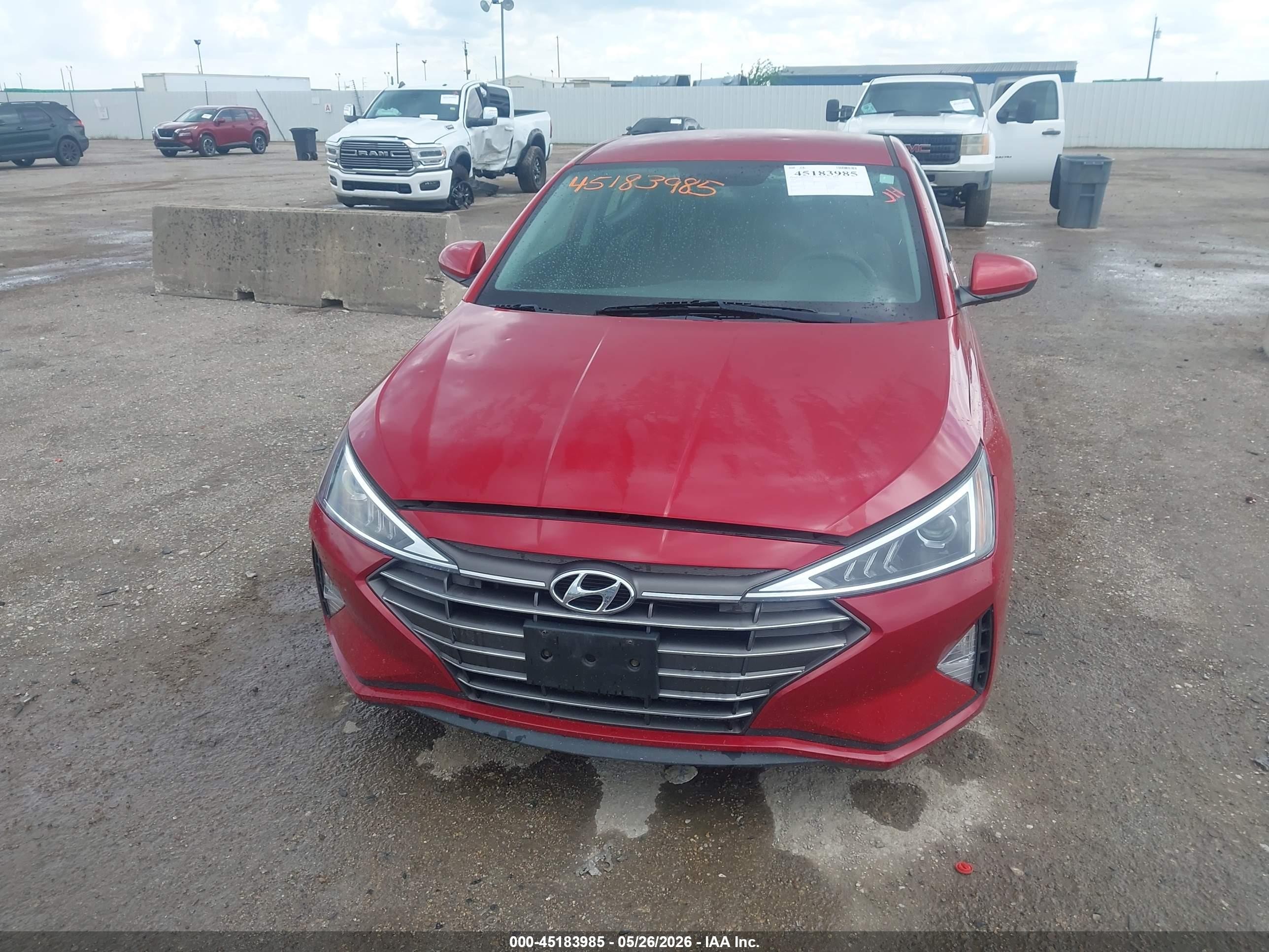 2019 Hyundai Elantra Se Red vin: 5NPD74LF0KH473469