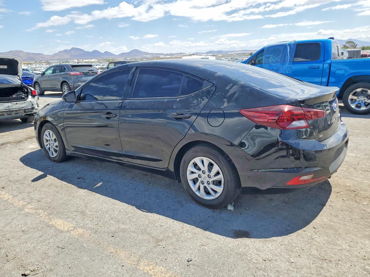 2020 Hyundai Elantra Se Black vin: 5NPD74LF0LH555686