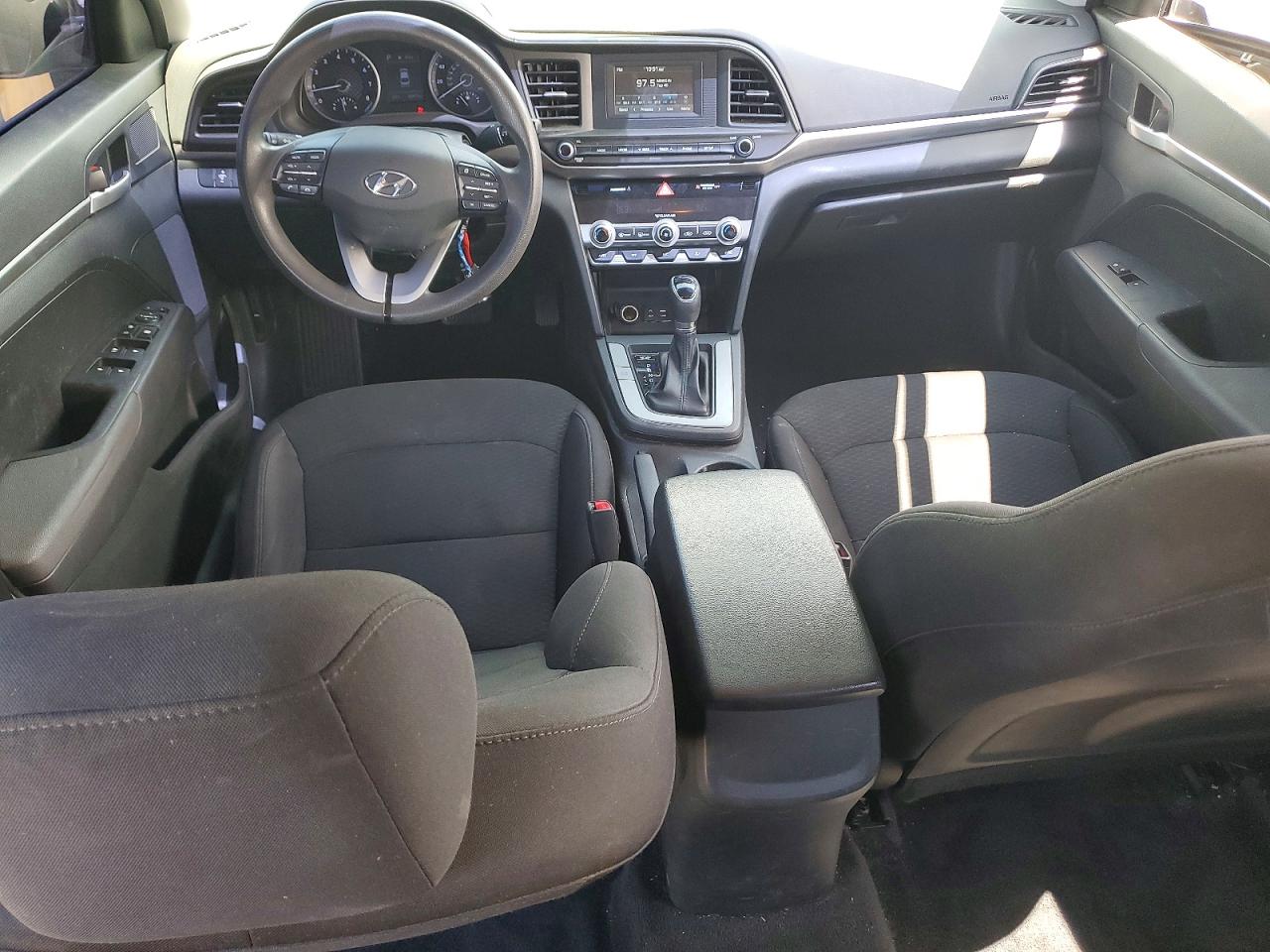 2020 Hyundai Elantra Se Black vin: 5NPD74LF0LH555686