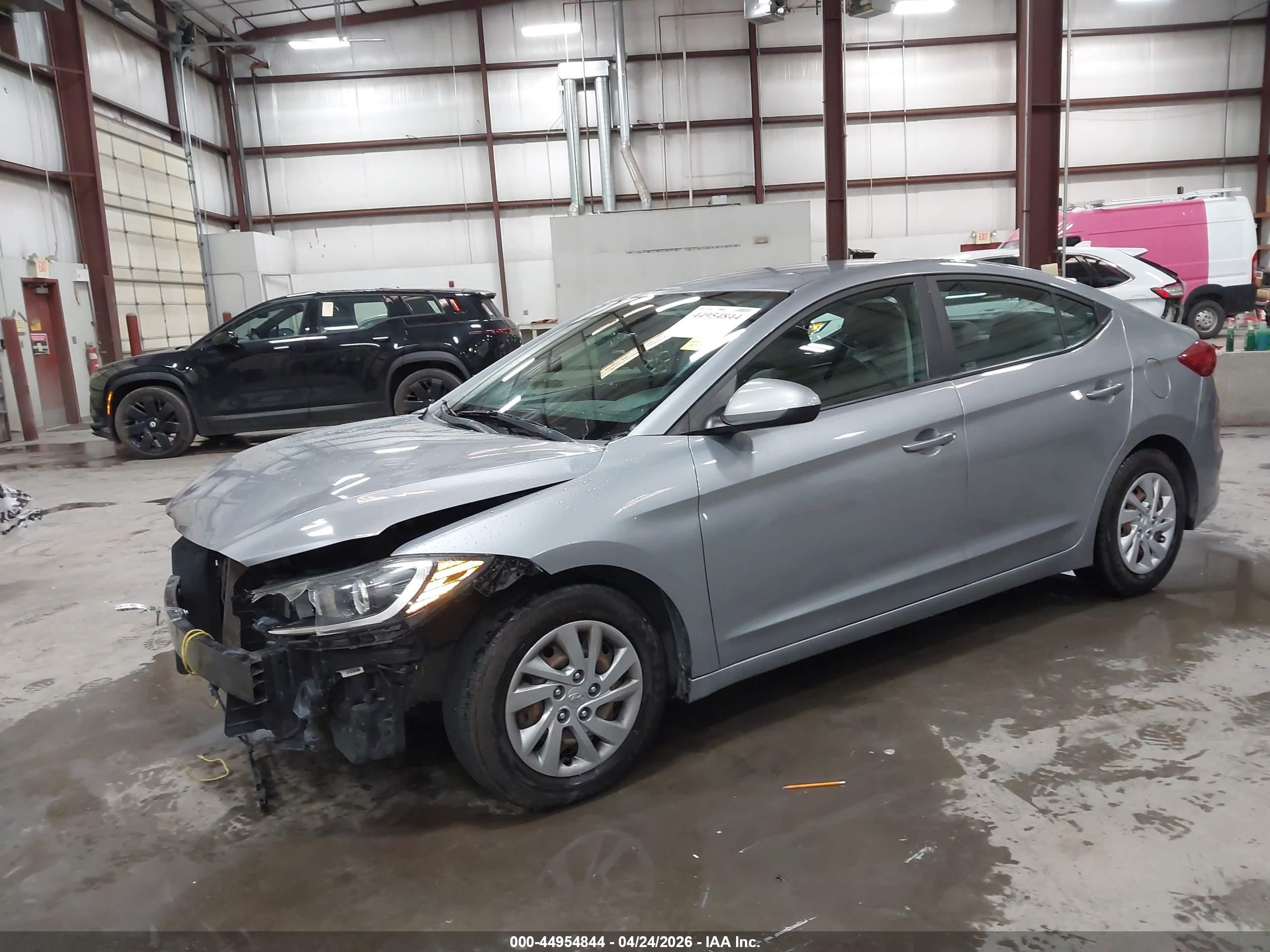 2017 Hyundai Elantra Se Silver vin: 5NPD74LF1HH148757