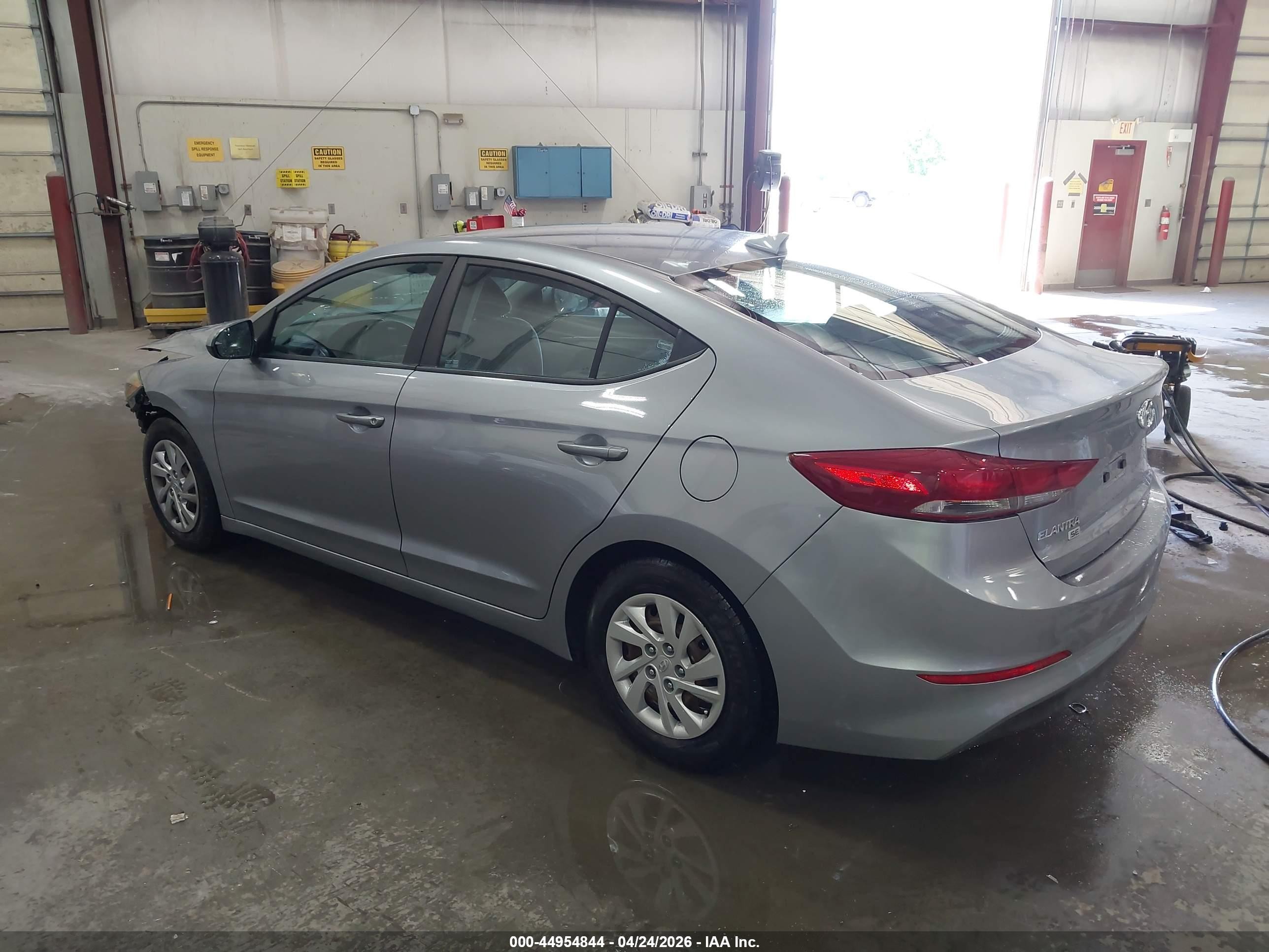 2017 Hyundai Elantra Se Silver vin: 5NPD74LF1HH148757