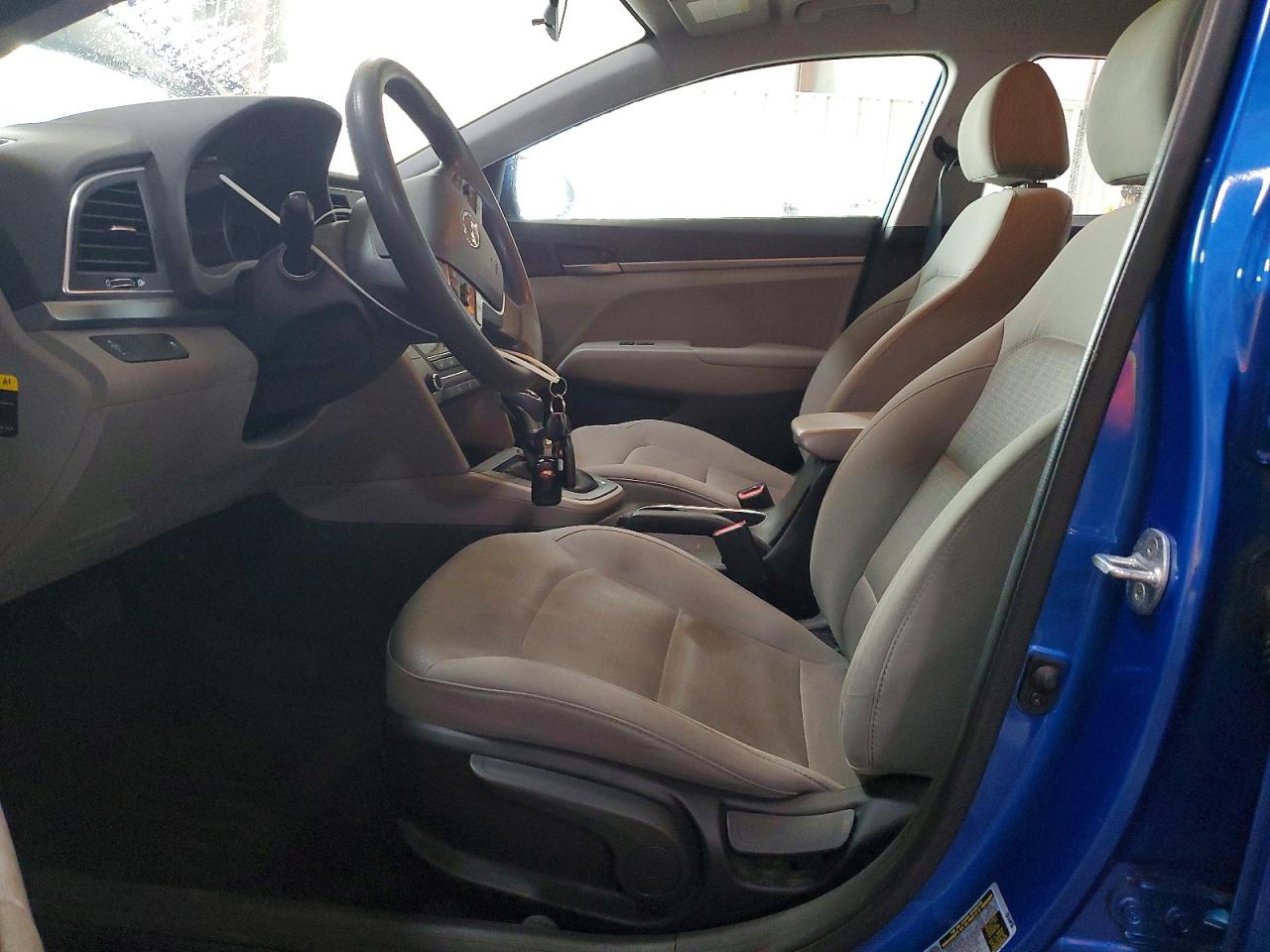 2017 Hyundai Elantra Se Blue vin: 5NPD74LF1HH174940