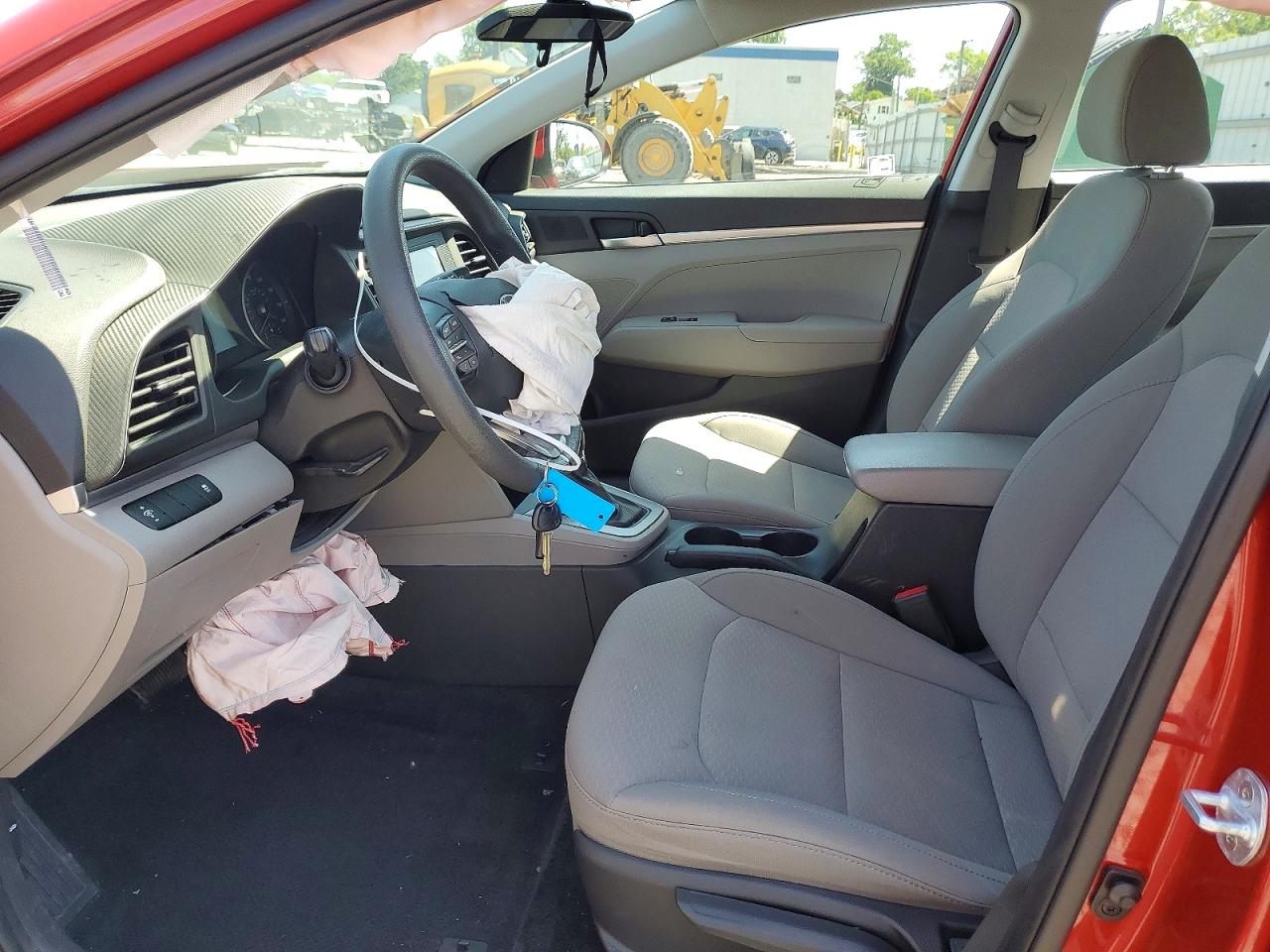 2019 Hyundai Elantra Se Maroon vin: 5NPD74LF1KH474047