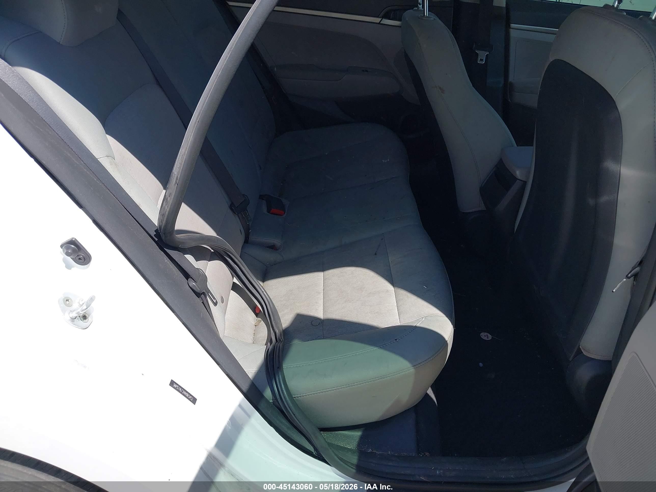 2017 Hyundai Elantra Se White vin: 5NPD74LF2HH065452