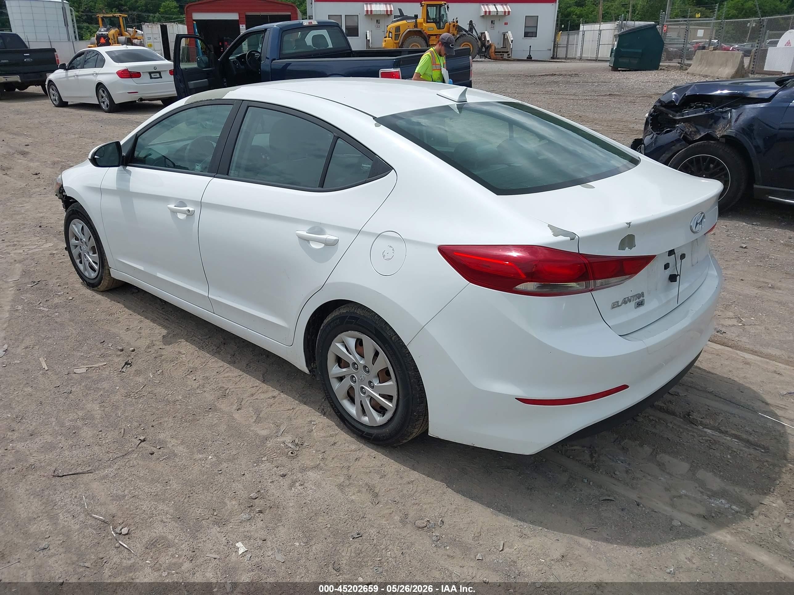 2017 Hyundai Elantra Se White vin: 5NPD74LF2HH069162
