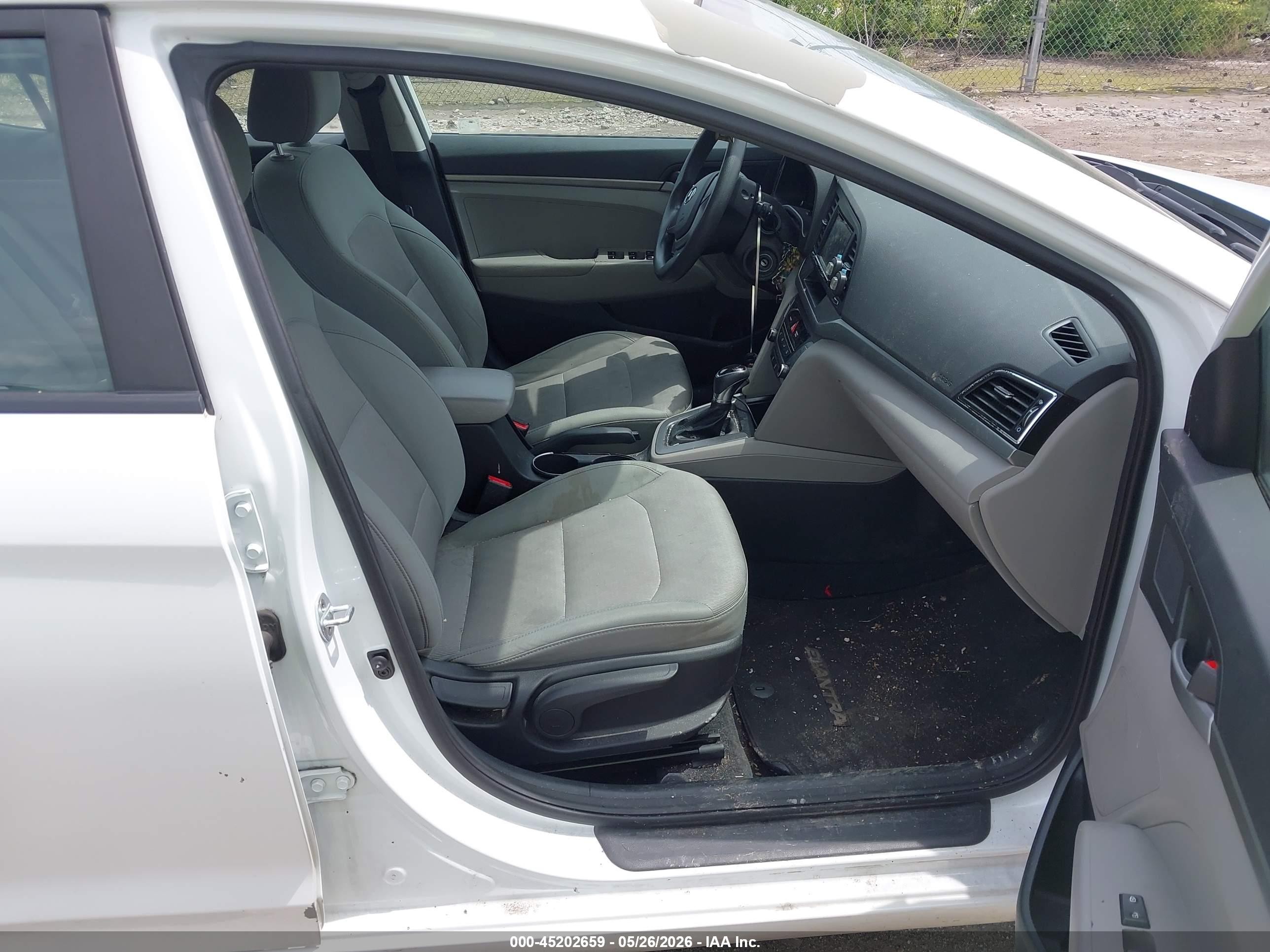 2017 Hyundai Elantra Se White vin: 5NPD74LF2HH069162