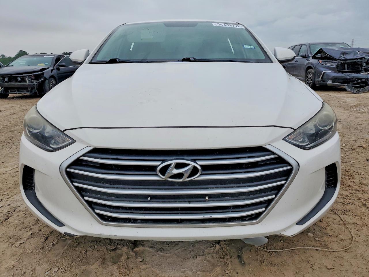 2017 Hyundai Elantra Se Белый vin: 5NPD74LF2HH109692