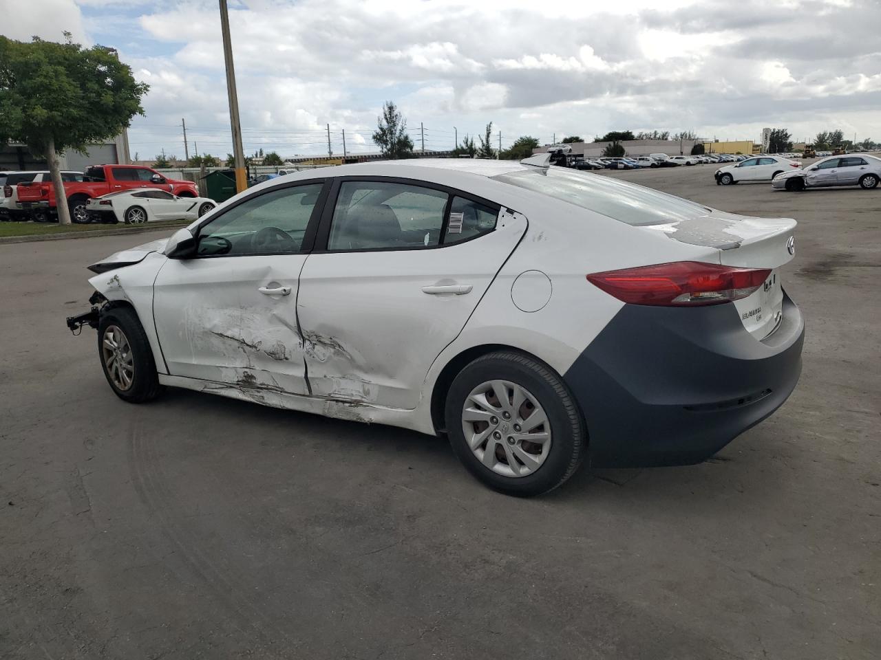 2007 Hyundai Elantra White vin: 5NPD74LF2HH161212