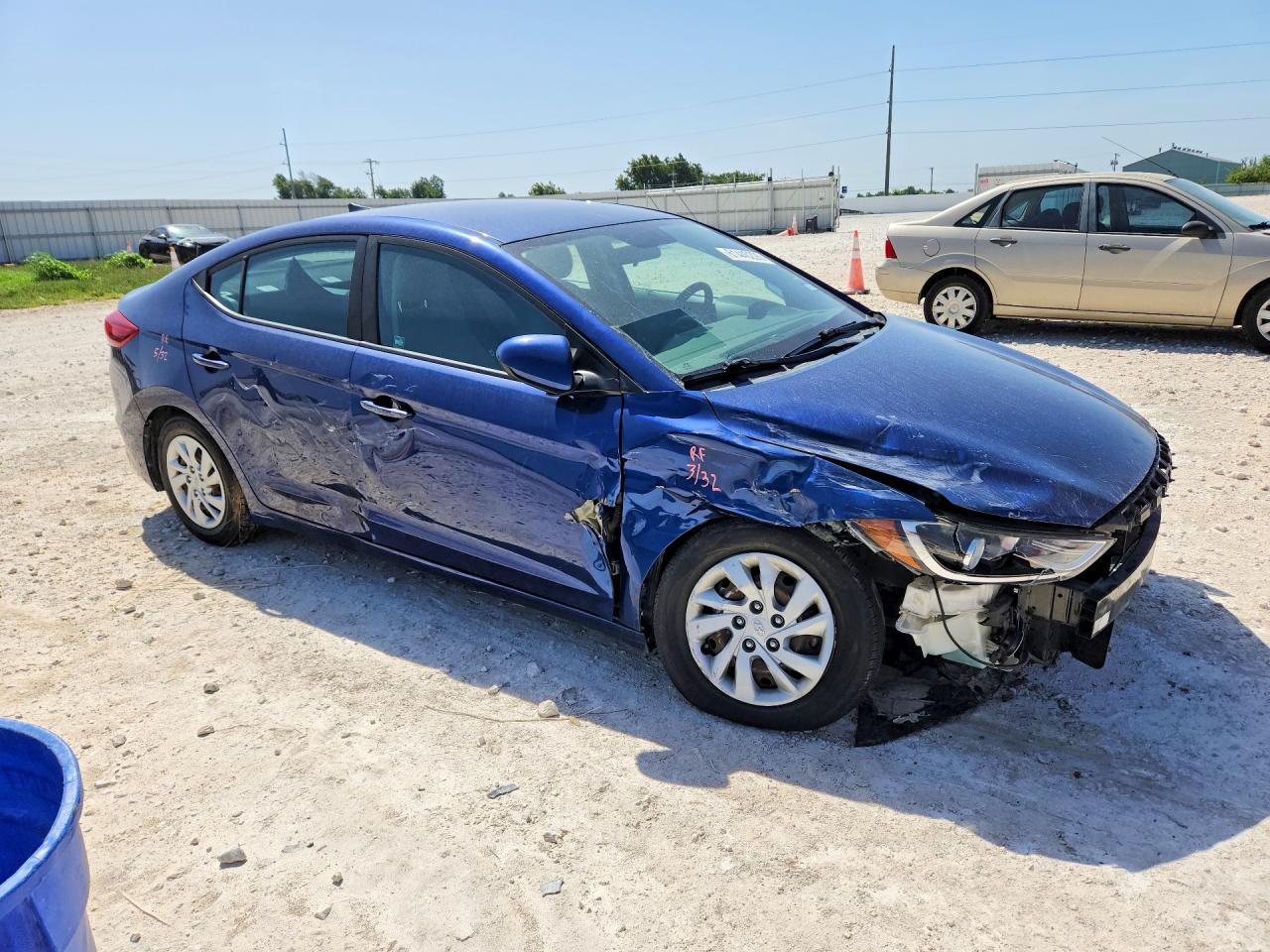 2017 Hyundai Elantra Se Blue vin: 5NPD74LF2HH180469
