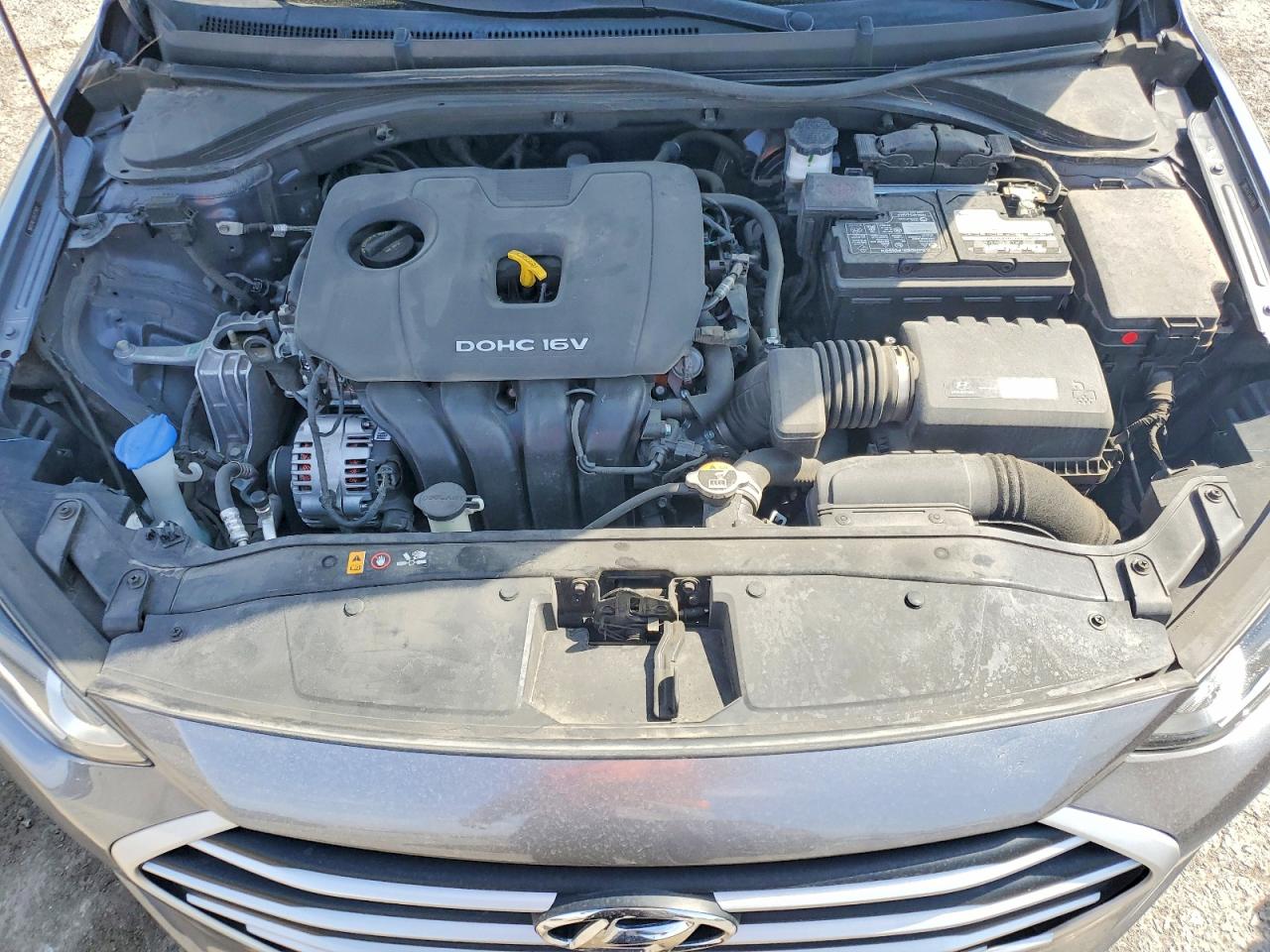 2018 Hyundai Elantra Se Gray vin: 5NPD74LF2JH317903
