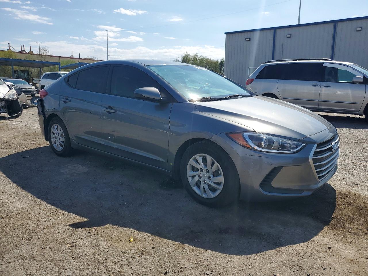 2018 Hyundai Elantra Se Gray vin: 5NPD74LF2JH317903